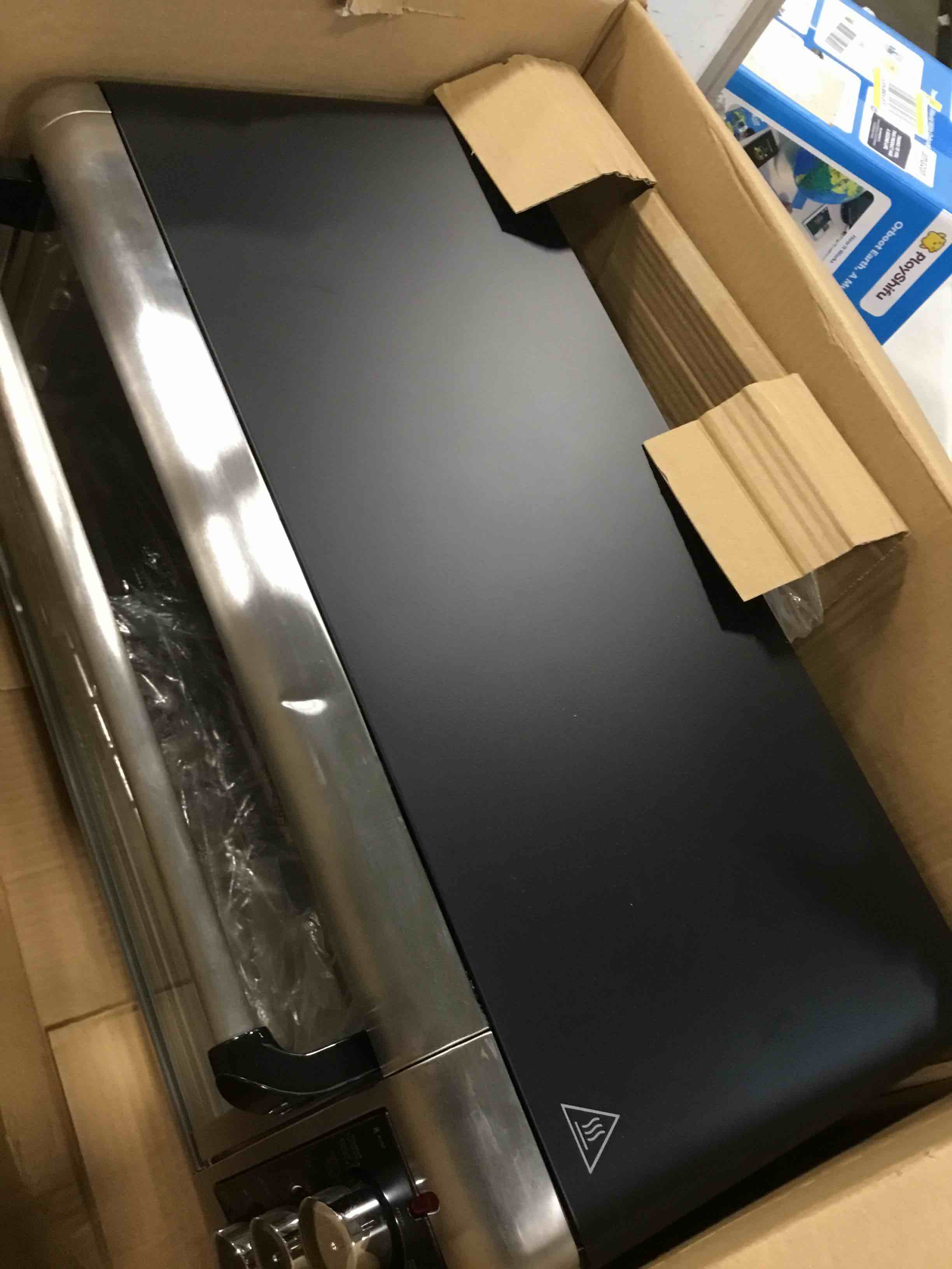 https://s3.amazonaws.com/lotting-images-prod/bidfta/YEL5748010_1712081657306.jpeg