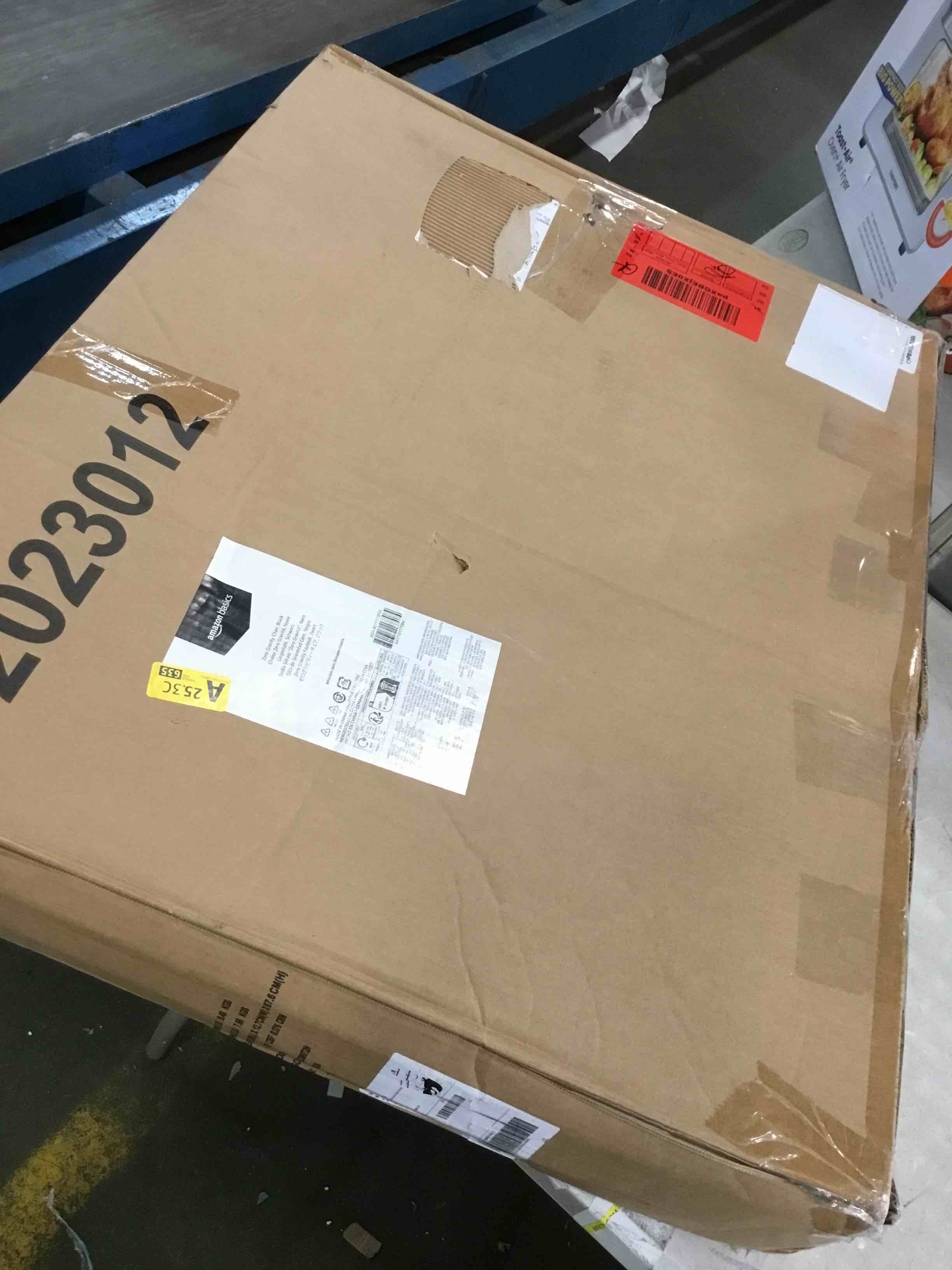 https://s3.amazonaws.com/lotting-images-prod/bidfta/YEL5748240_1712169088577.jpeg