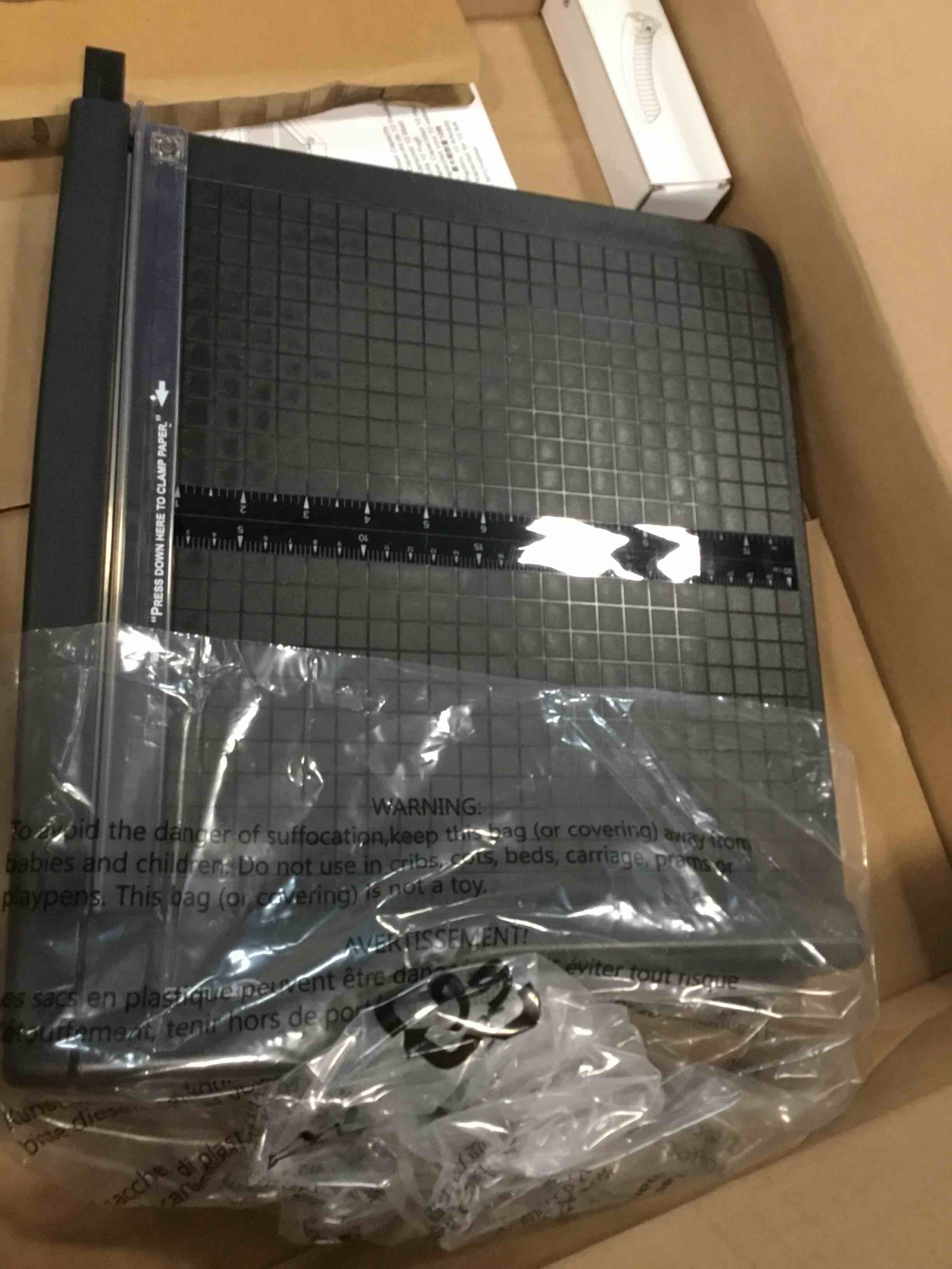 https://s3.amazonaws.com/lotting-images-prod/bidfta/YEL5748253_1712173402311.jpeg