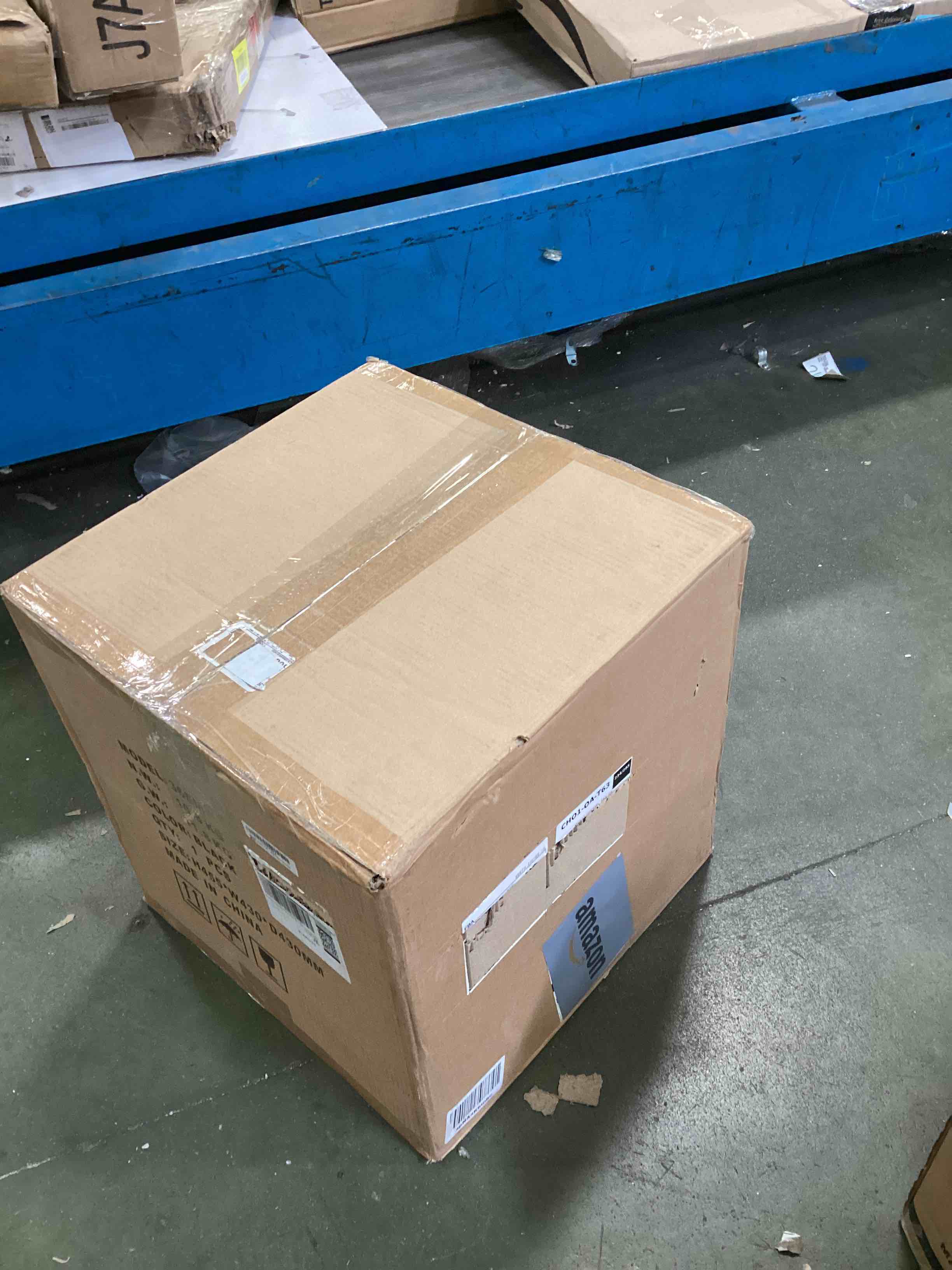 https://s3.amazonaws.com/lotting-images-prod/bidfta/YEL5748738_1712071474644.jpeg