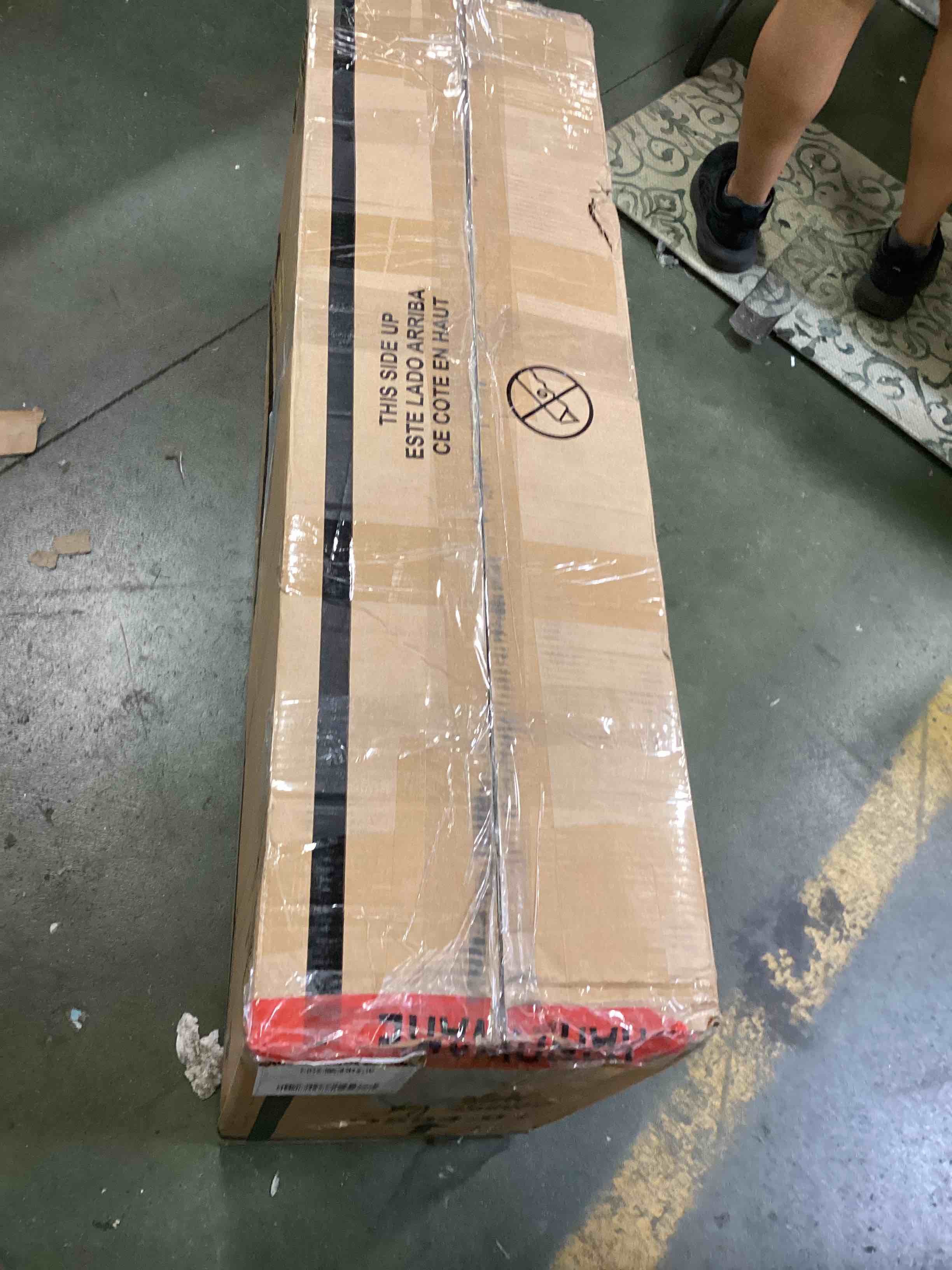 https://s3.amazonaws.com/lotting-images-prod/bidfta/YEL5748739_1712071573057.jpeg