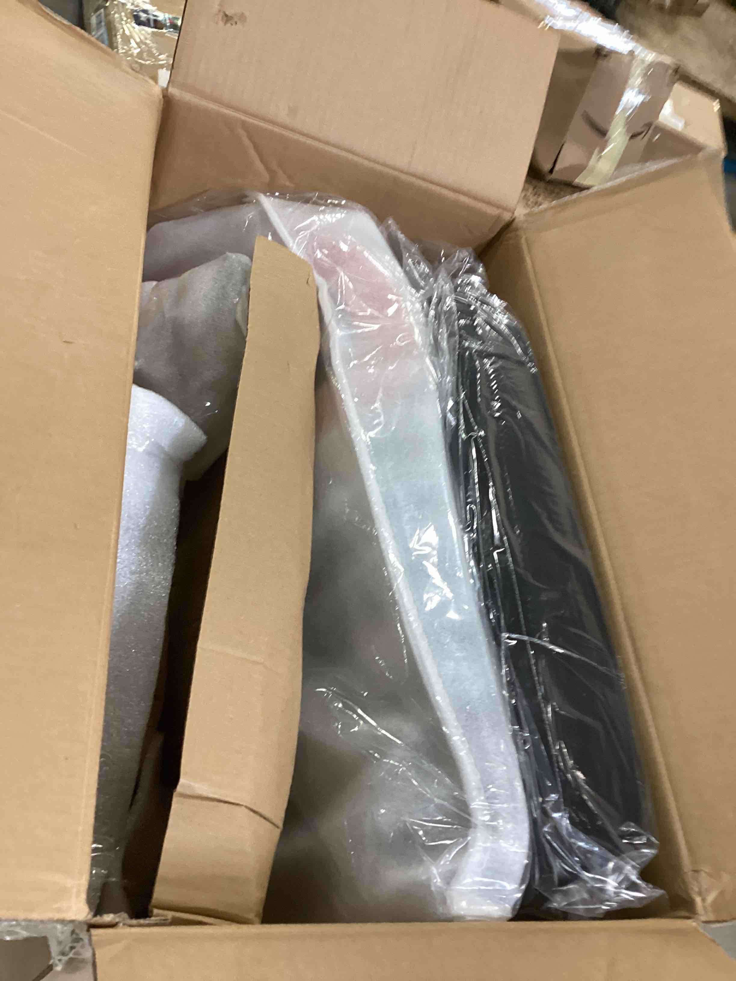 https://s3.amazonaws.com/lotting-images-prod/bidfta/YEL5748951_1712155755723.jpeg