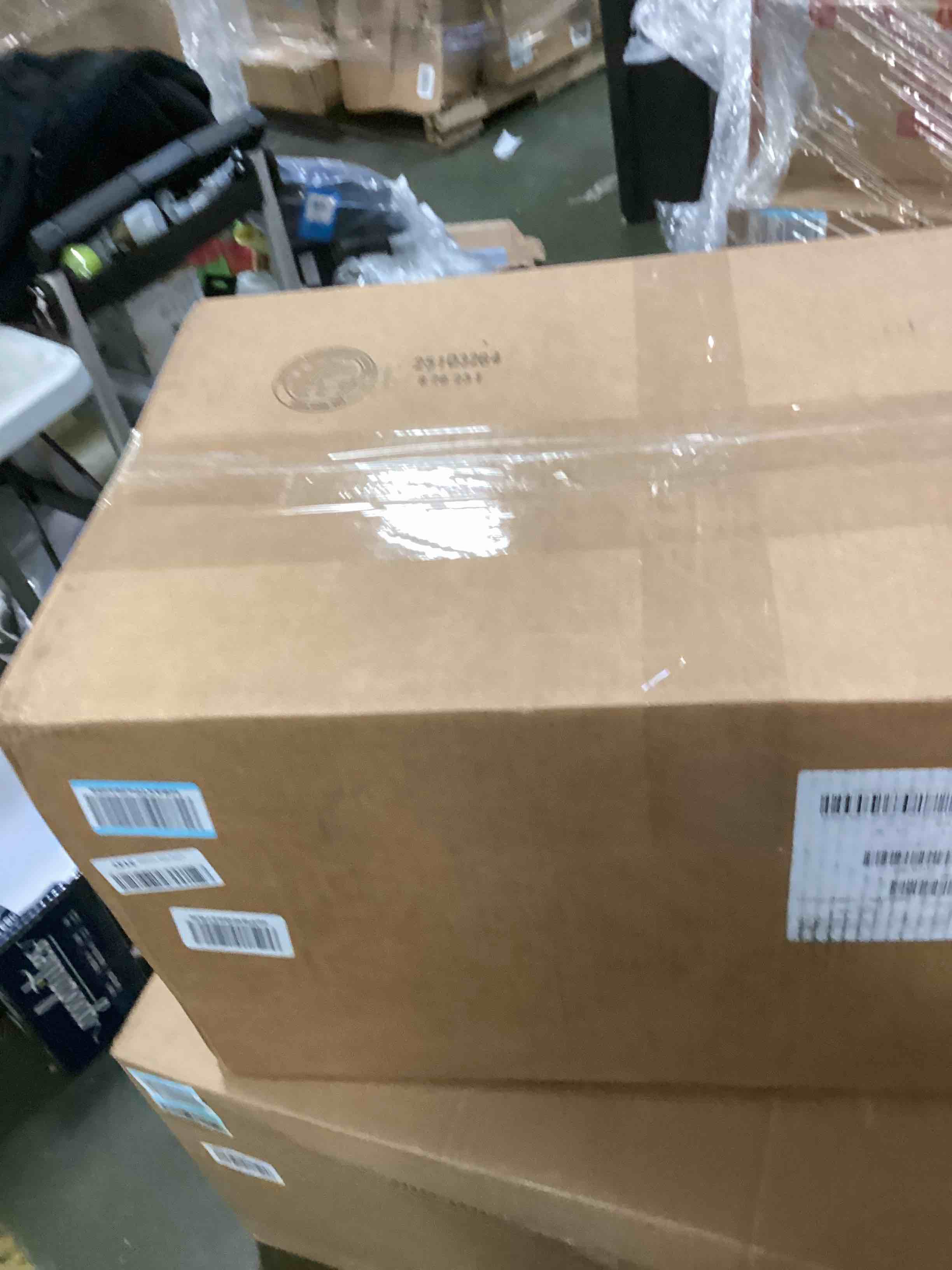 https://s3.amazonaws.com/lotting-images-prod/bidfta/YEL5749155_1712238592476.jpeg