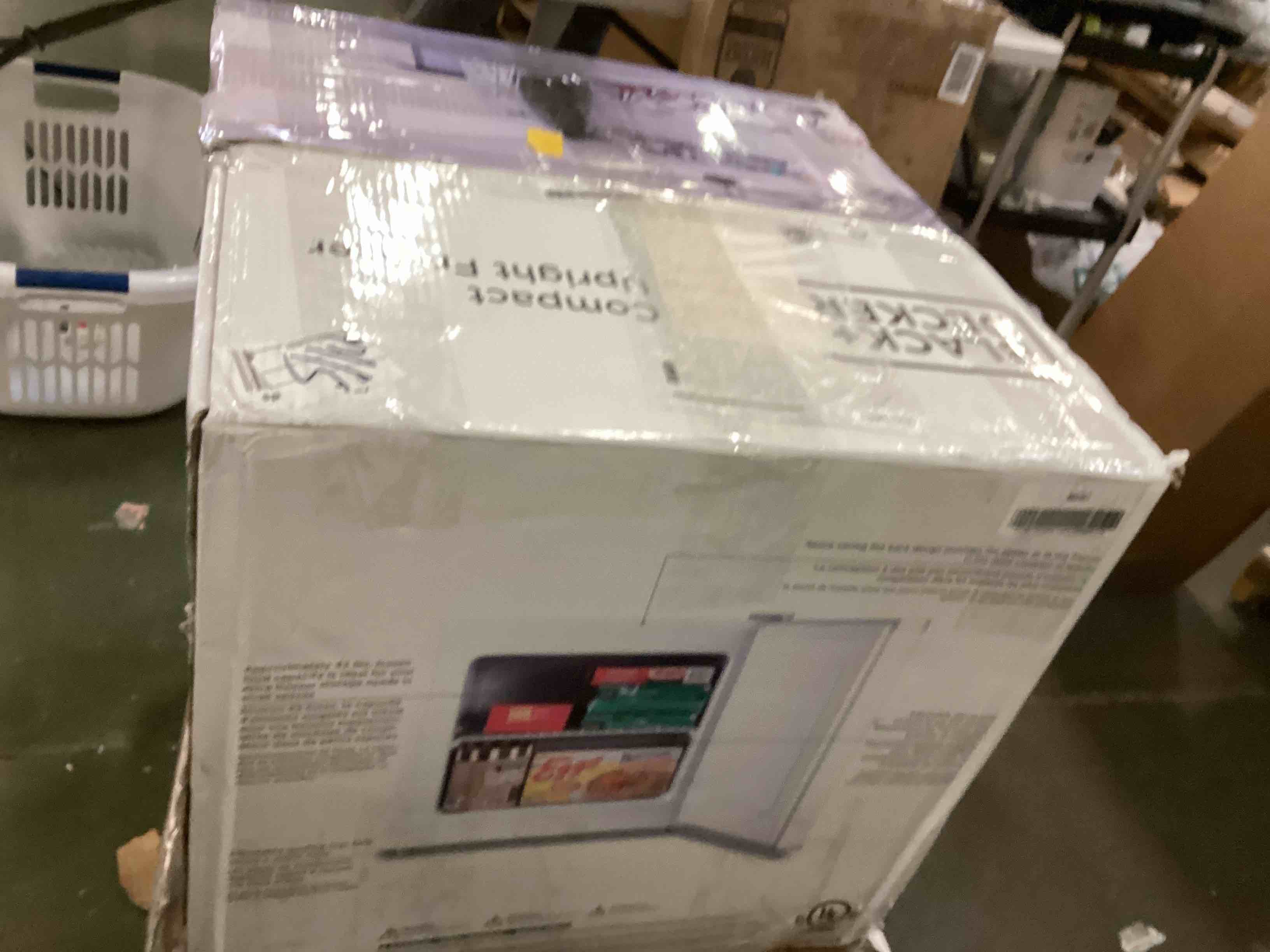 https://s3.amazonaws.com/lotting-images-prod/bidfta/YEL5749267_1712256588367.jpeg