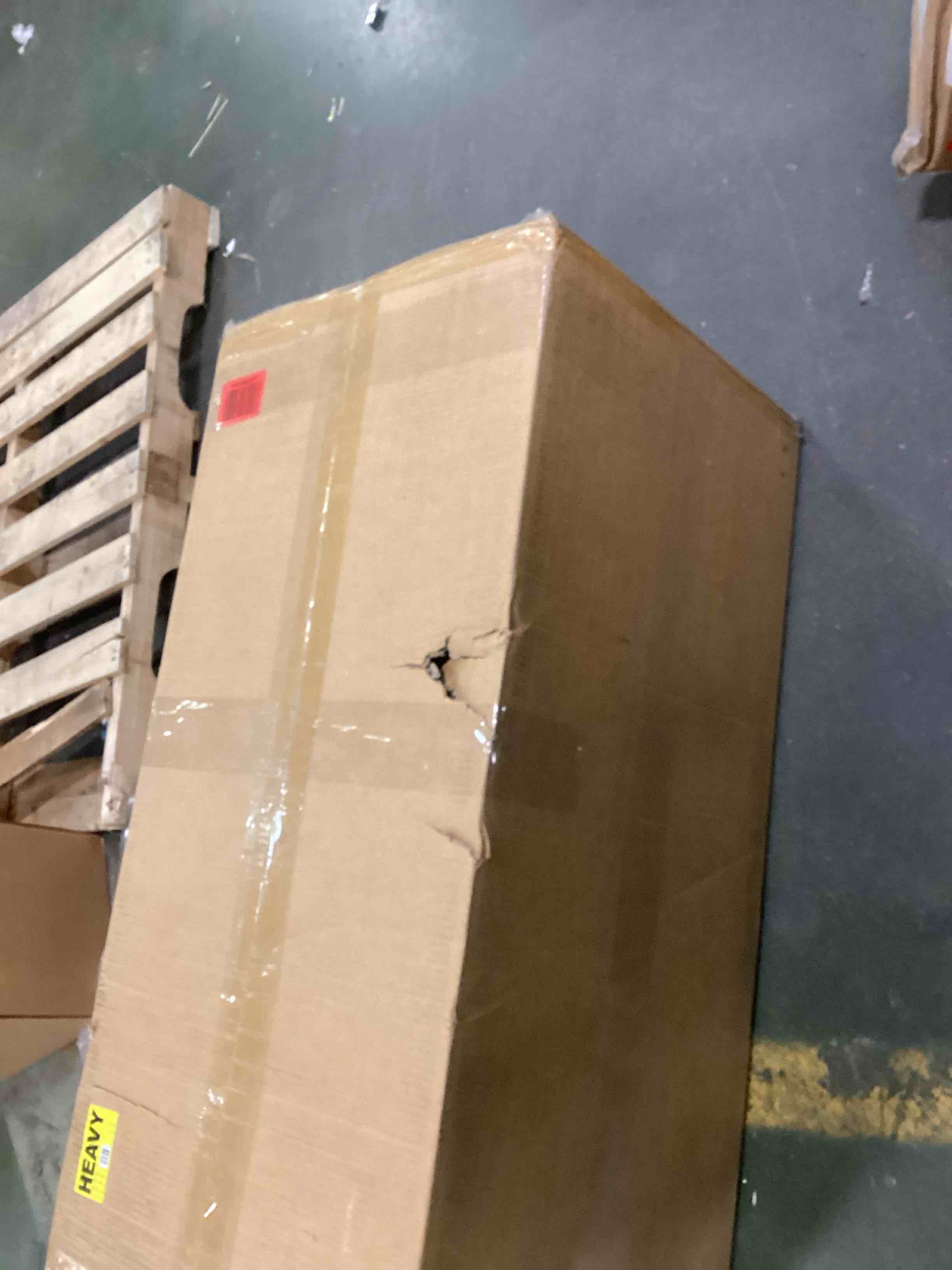 https://s3.amazonaws.com/lotting-images-prod/bidfta/YEL5749393_1712322420021.jpeg