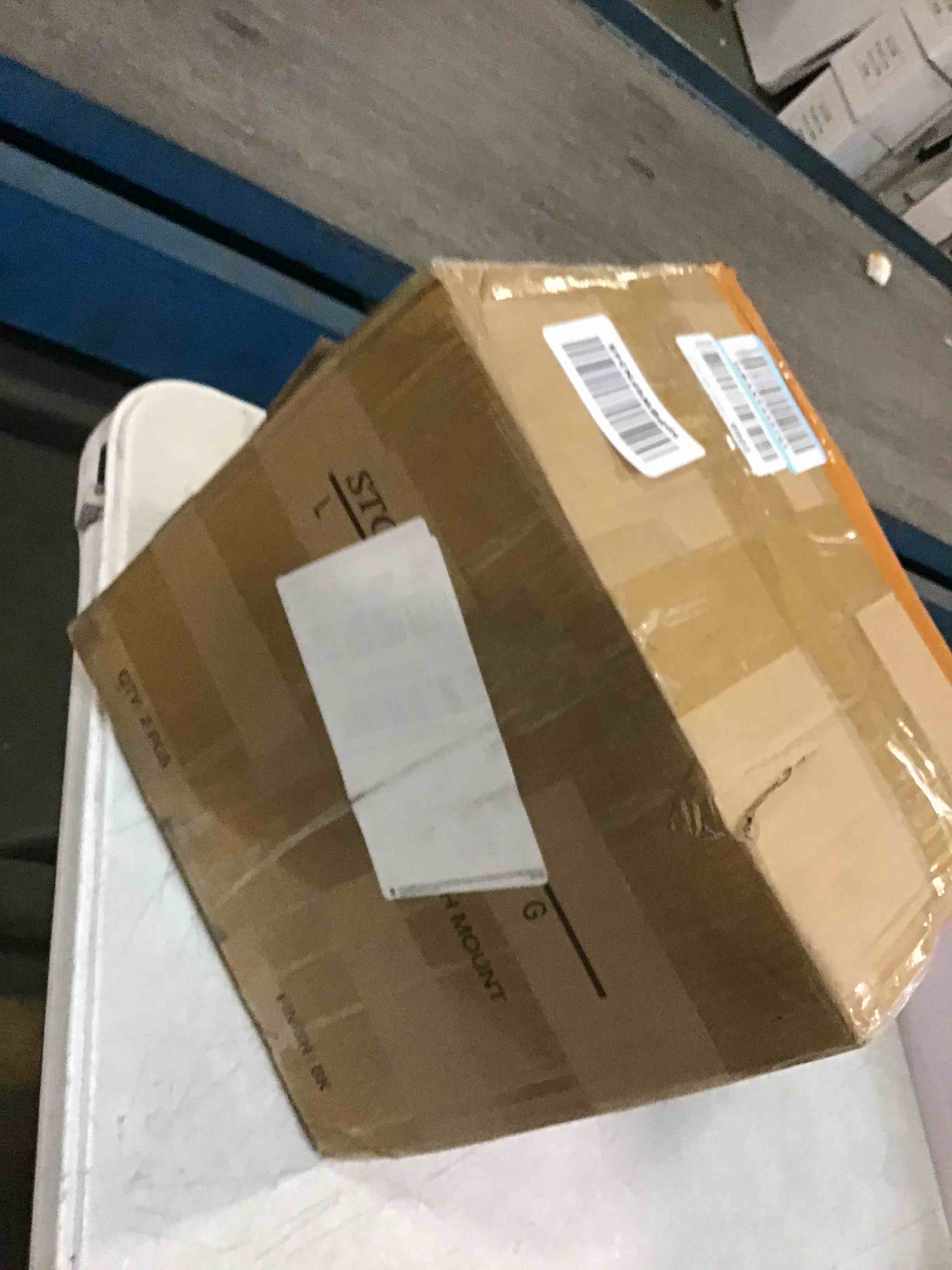 https://s3.amazonaws.com/lotting-images-prod/bidfta/YEL5750893_1712061335545.jpeg