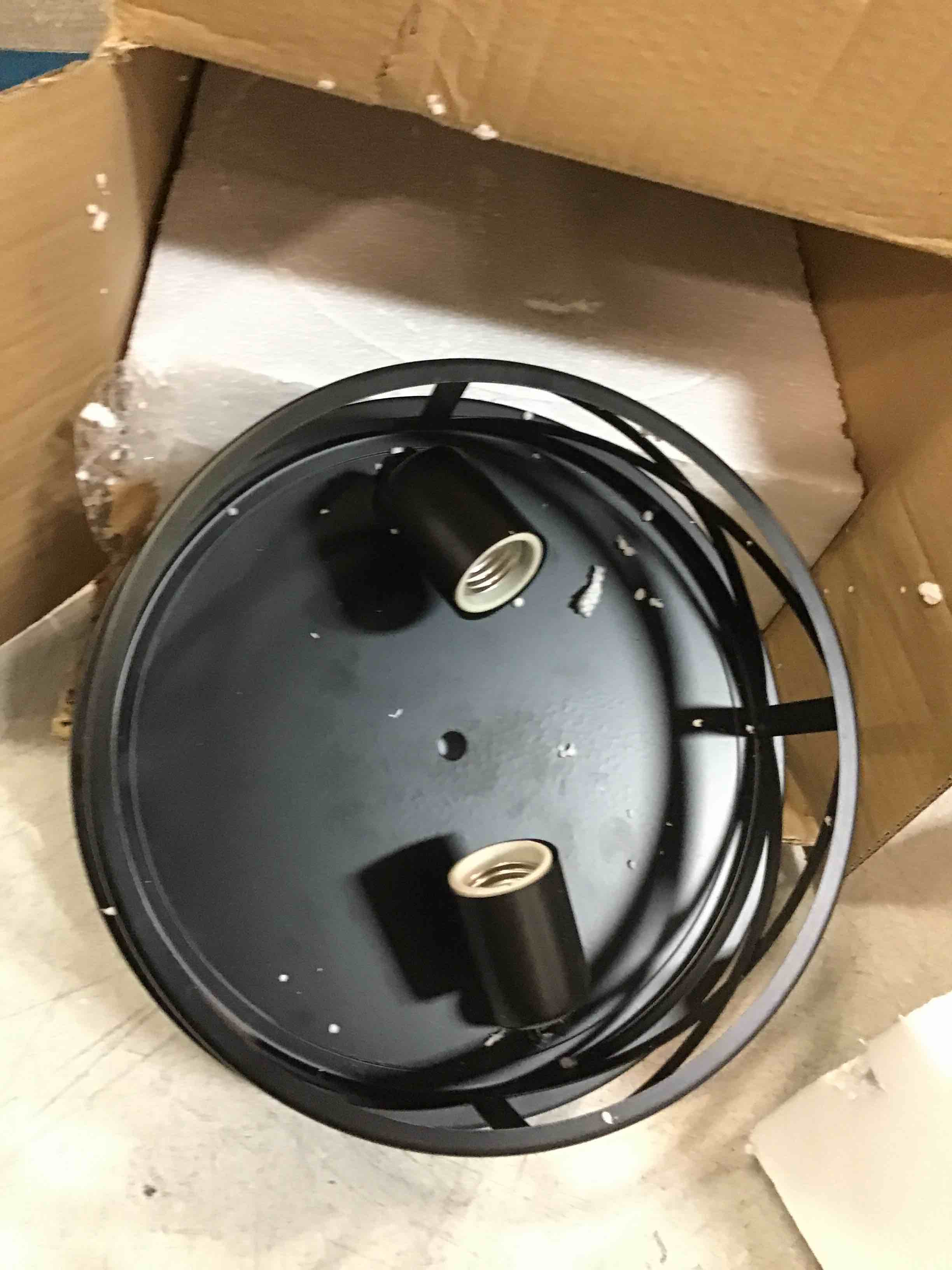 https://s3.amazonaws.com/lotting-images-prod/bidfta/YEL5750893_1712061350991.jpeg