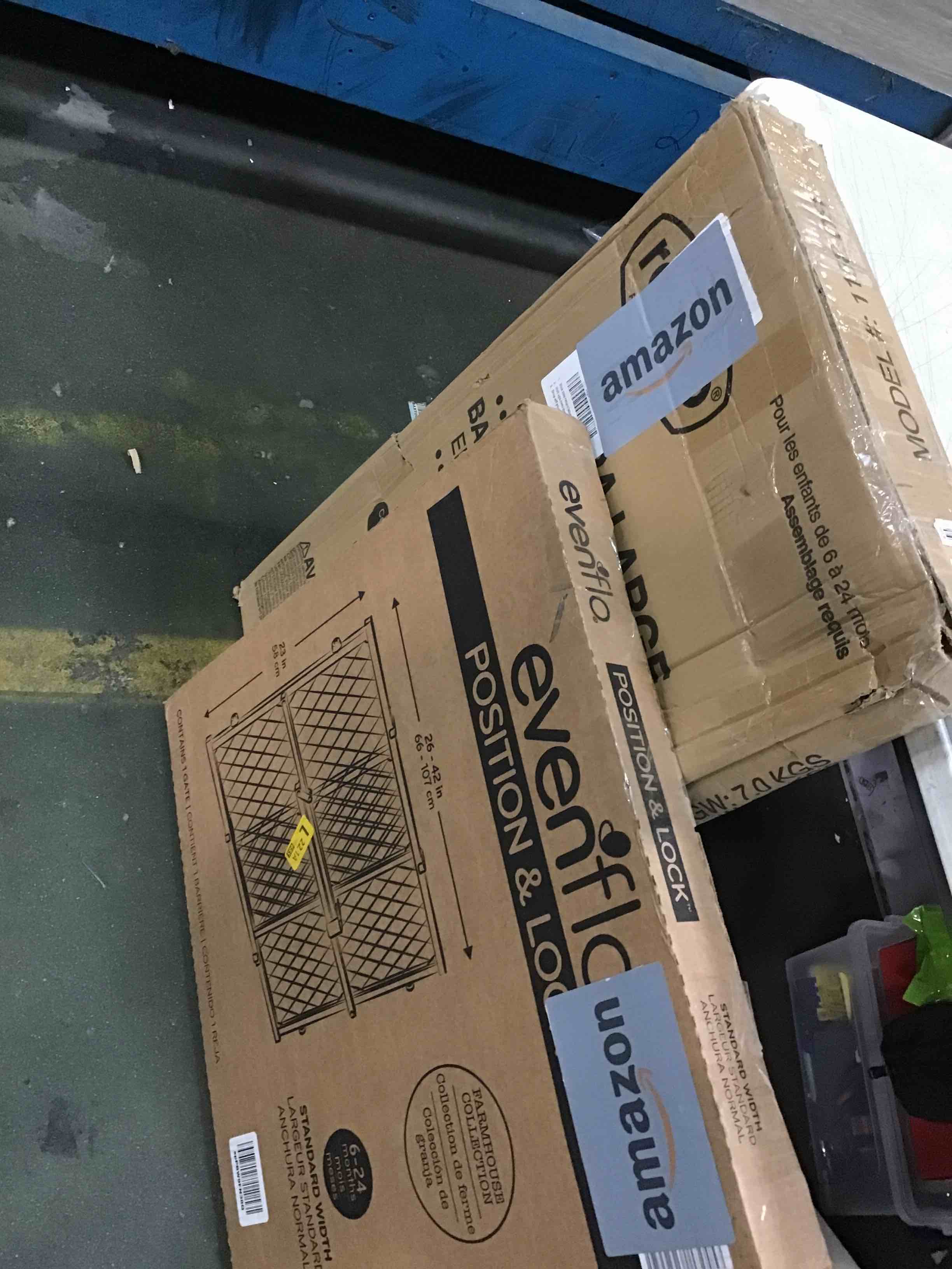 https://s3.amazonaws.com/lotting-images-prod/bidfta/YEL5750936_1712063800540.jpeg