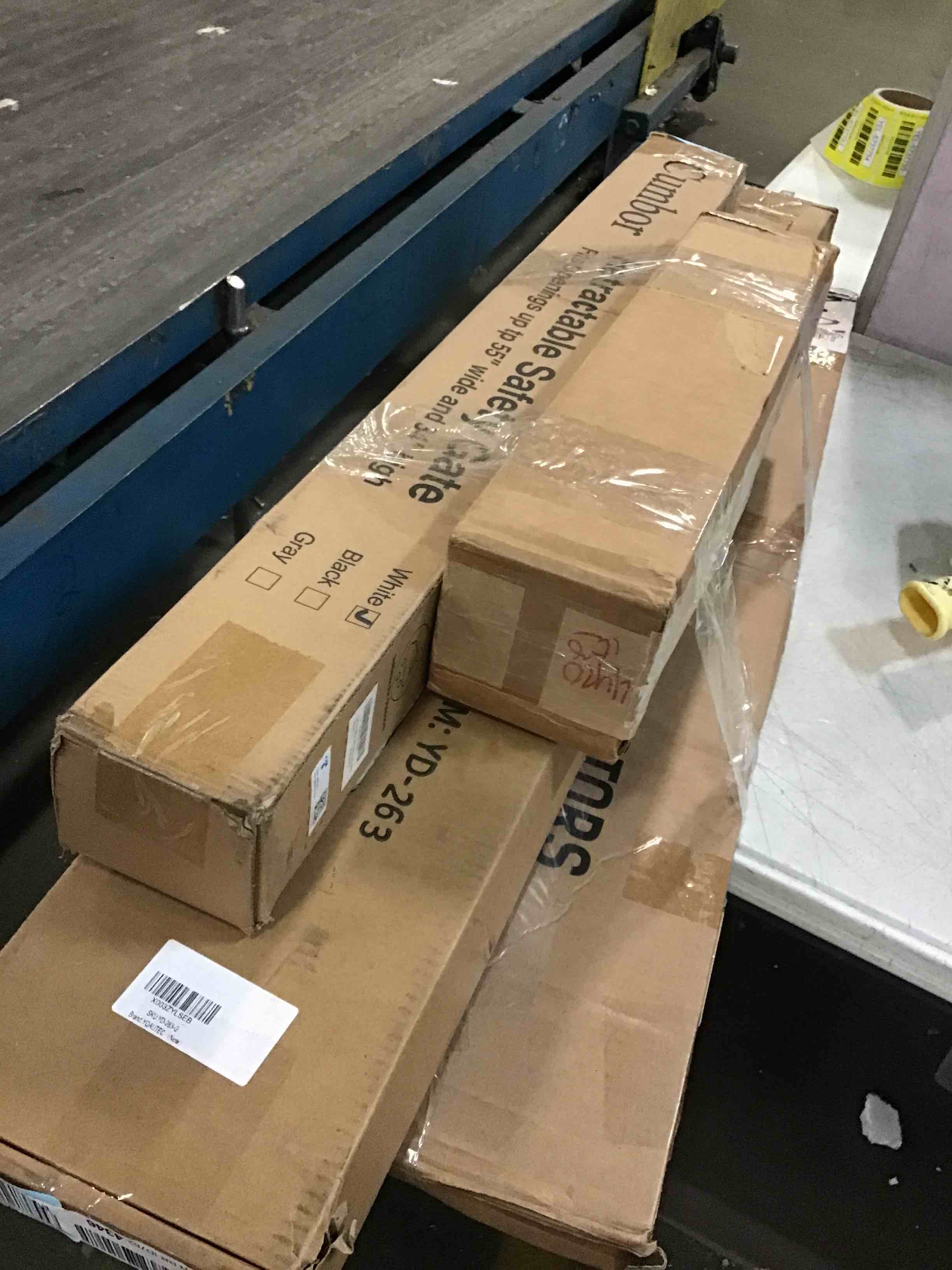 https://s3.amazonaws.com/lotting-images-prod/bidfta/YEL5751325_1712155919388.jpeg