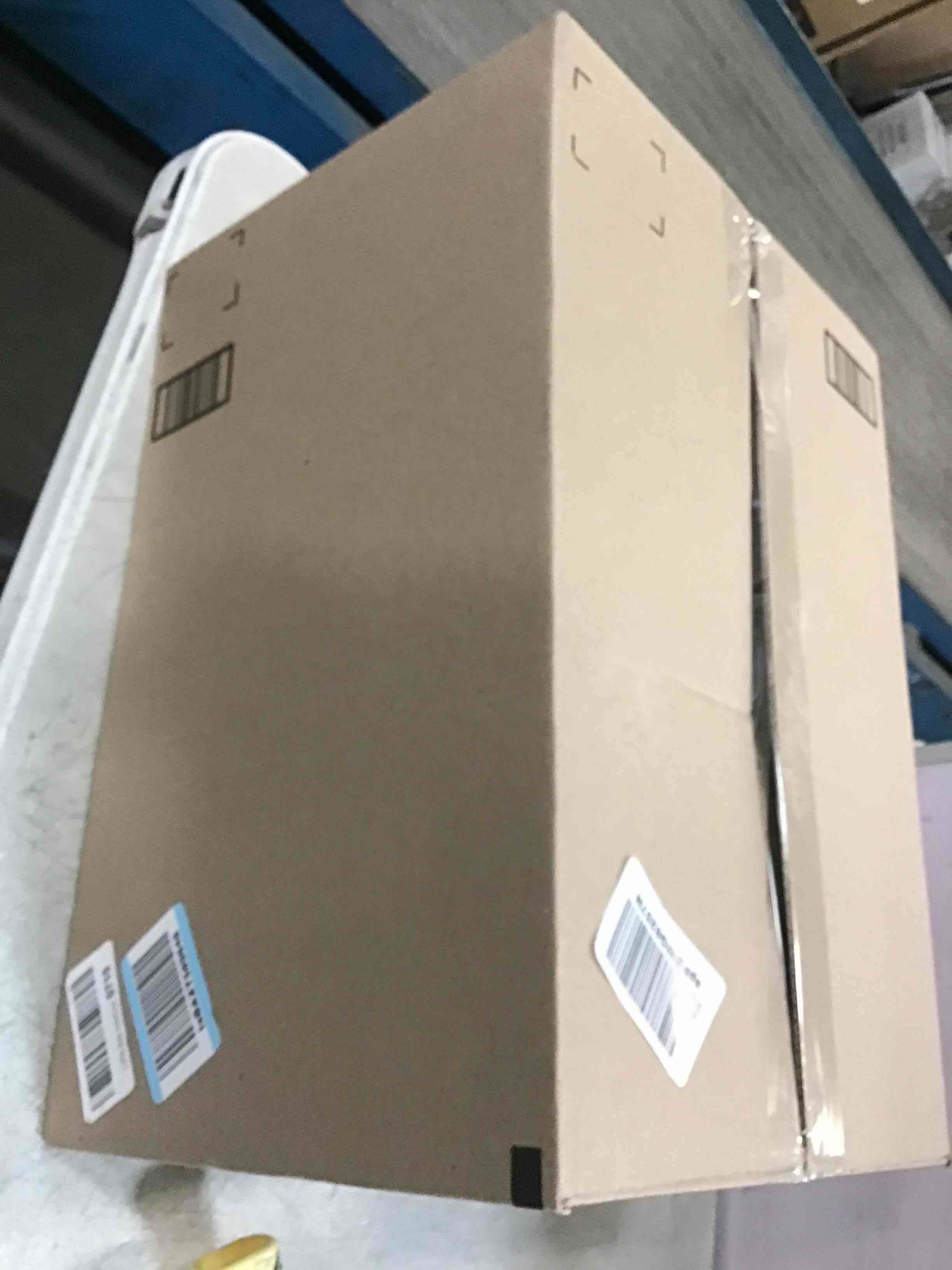 https://s3.amazonaws.com/lotting-images-prod/bidfta/YEL5751394_1712160988231.jpeg