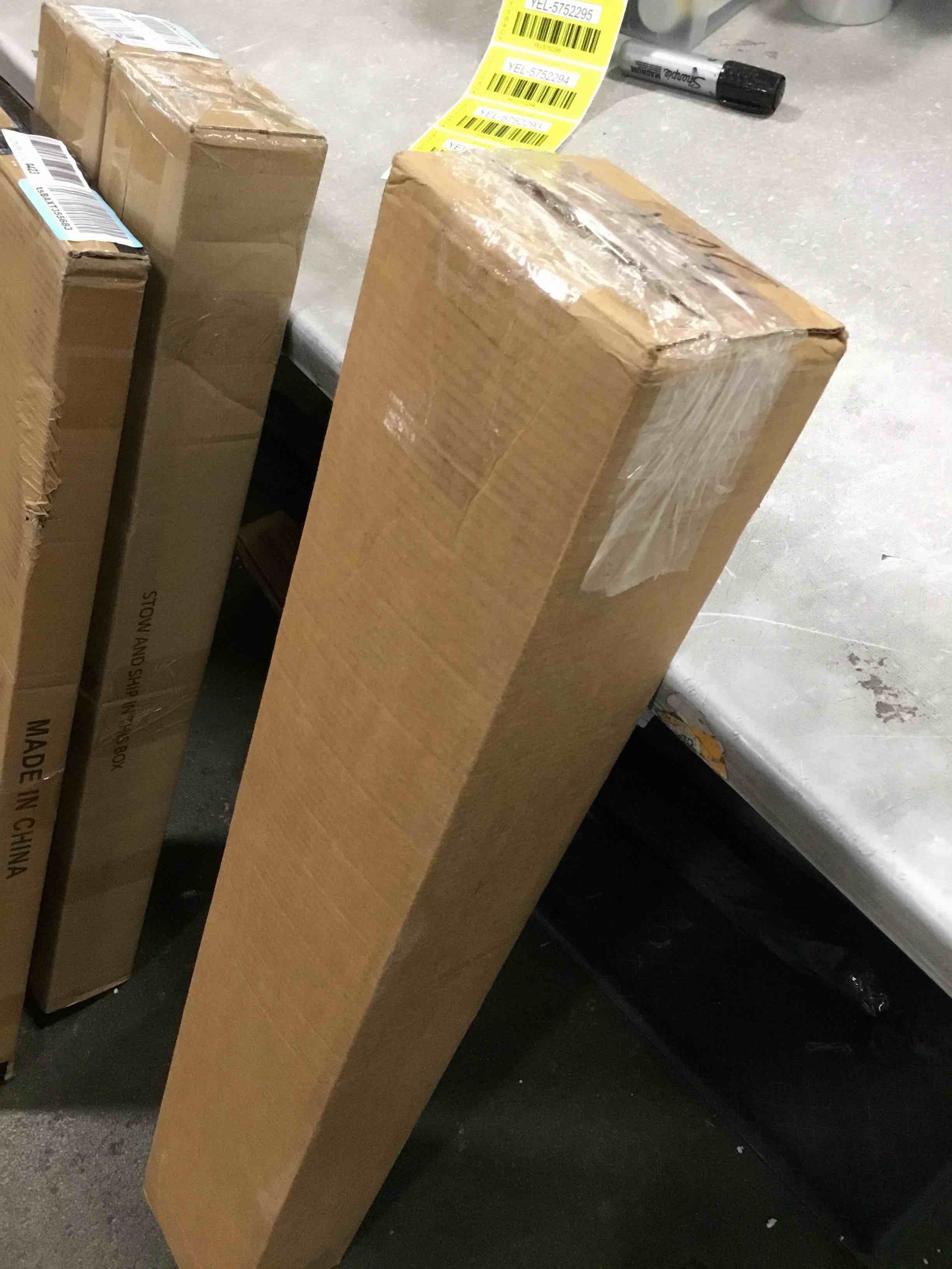 https://s3.amazonaws.com/lotting-images-prod/bidfta/YEL5752292_1712148918631.jpeg