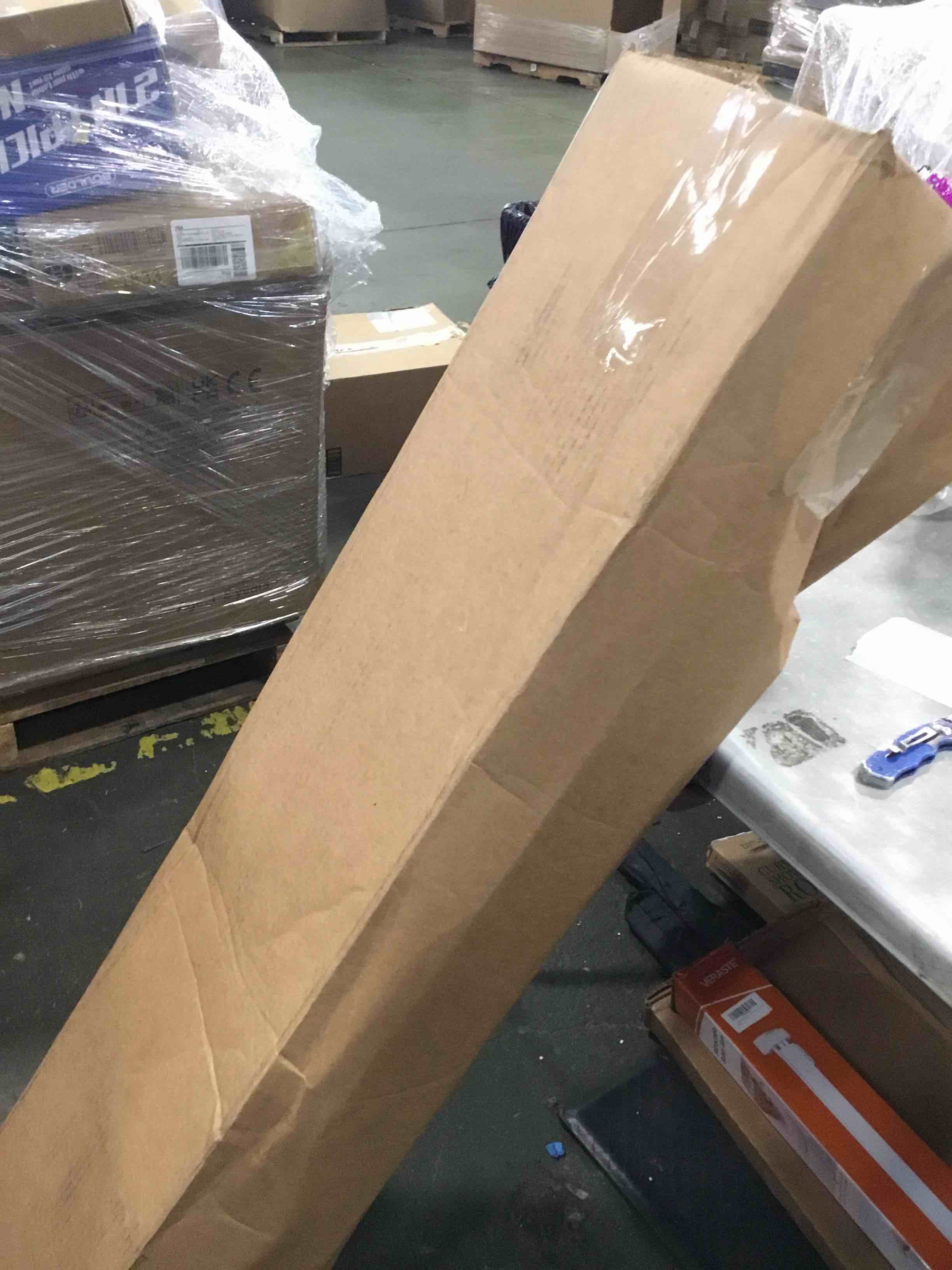https://s3.amazonaws.com/lotting-images-prod/bidfta/YEL5752341_1712155887599.jpeg