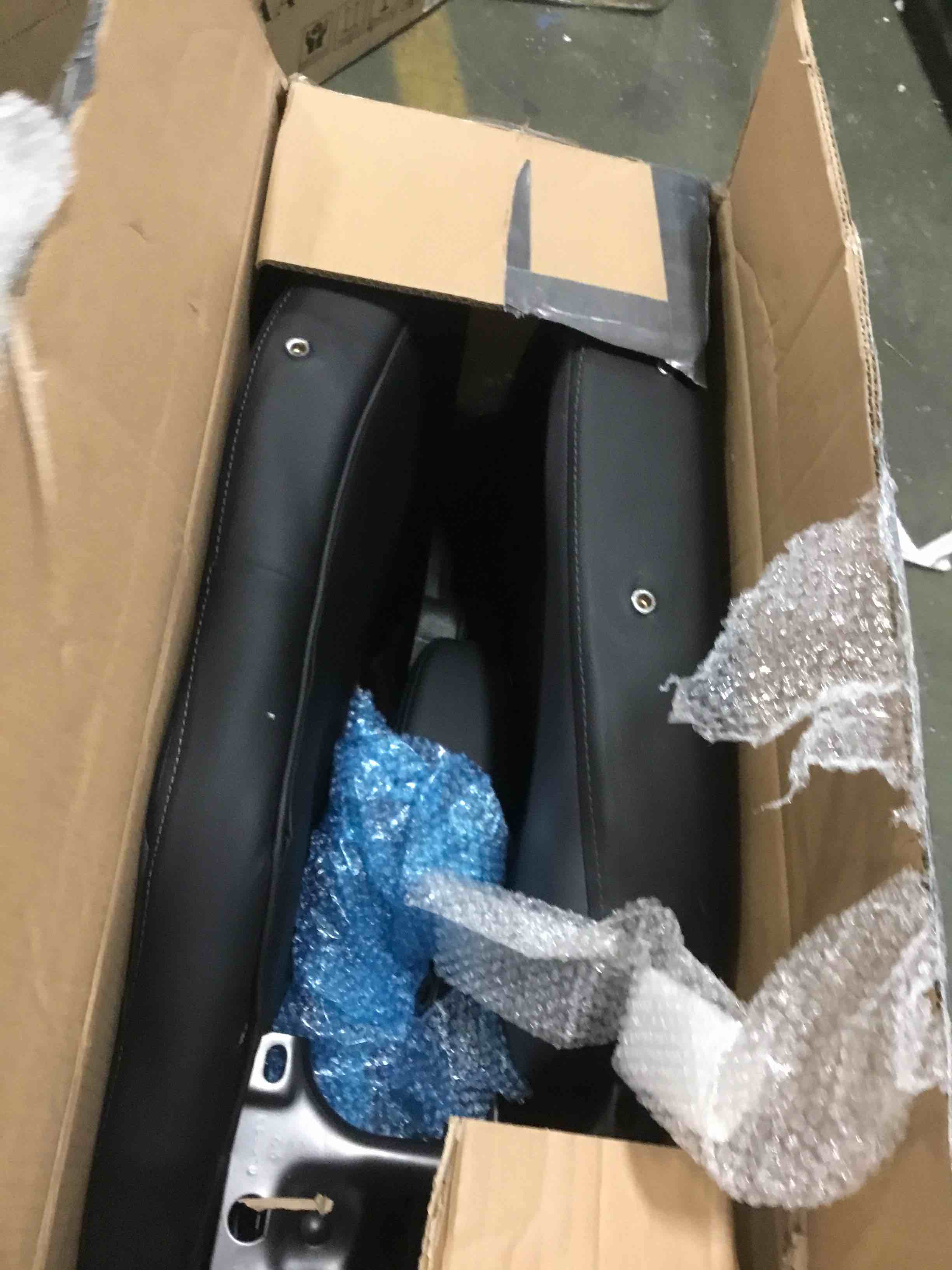 https://s3.amazonaws.com/lotting-images-prod/bidfta/YEL5752693_1712258882716.jpeg