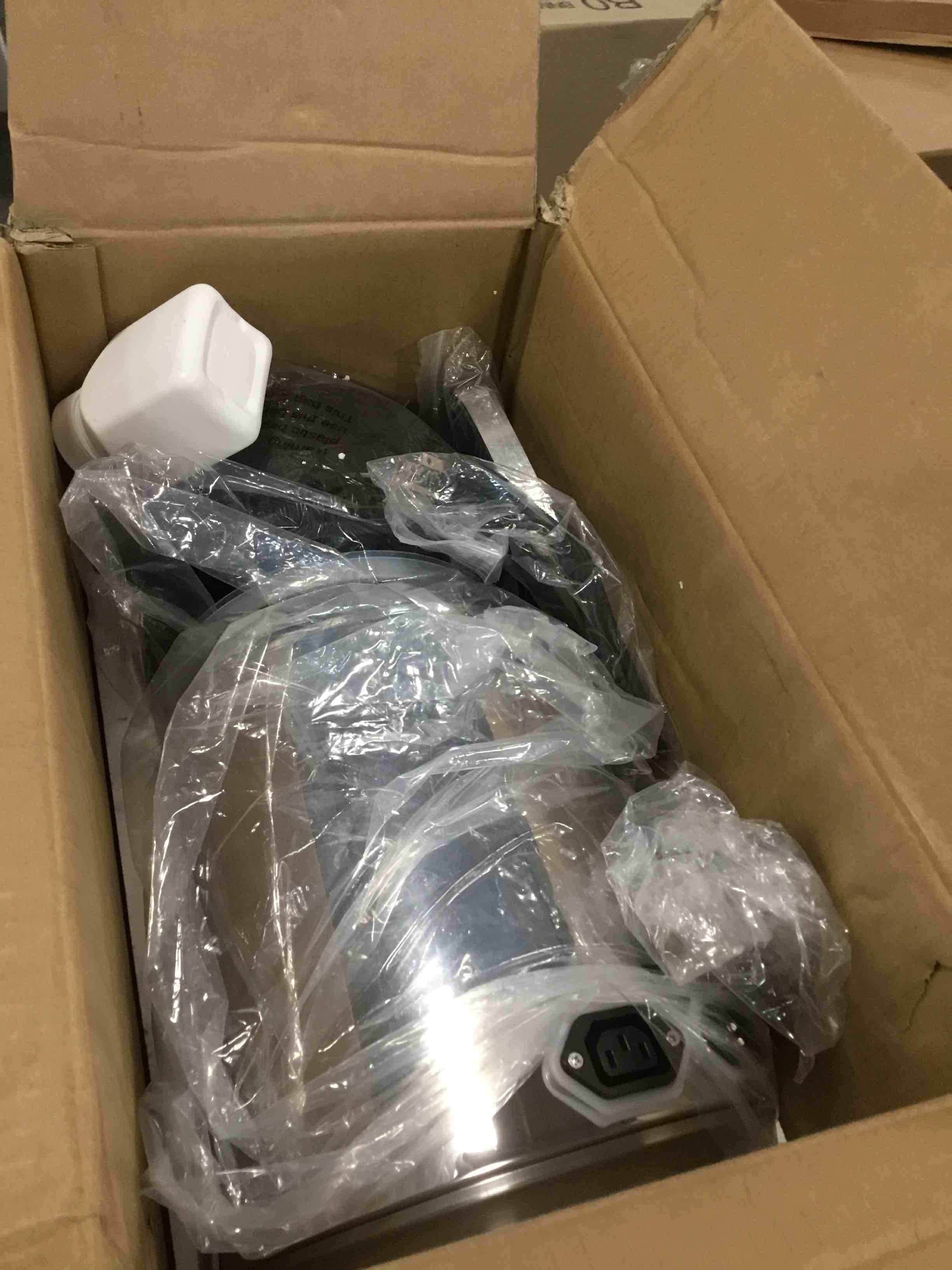 https://s3.amazonaws.com/lotting-images-prod/bidfta/YEL5752706_1712260041844.jpeg