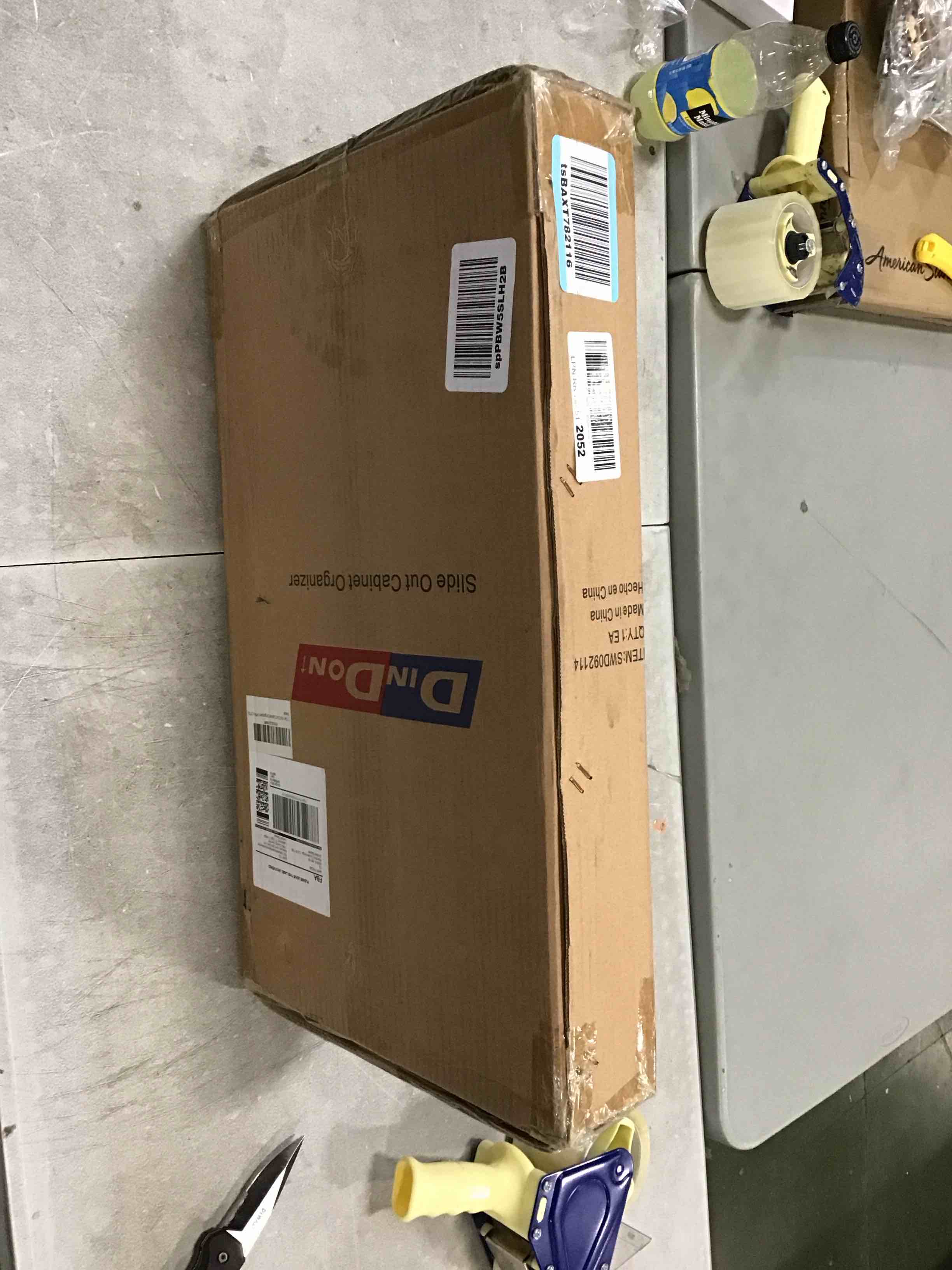 https://s3.amazonaws.com/lotting-images-prod/bidfta/YEL5756302_1706630290152.jpeg