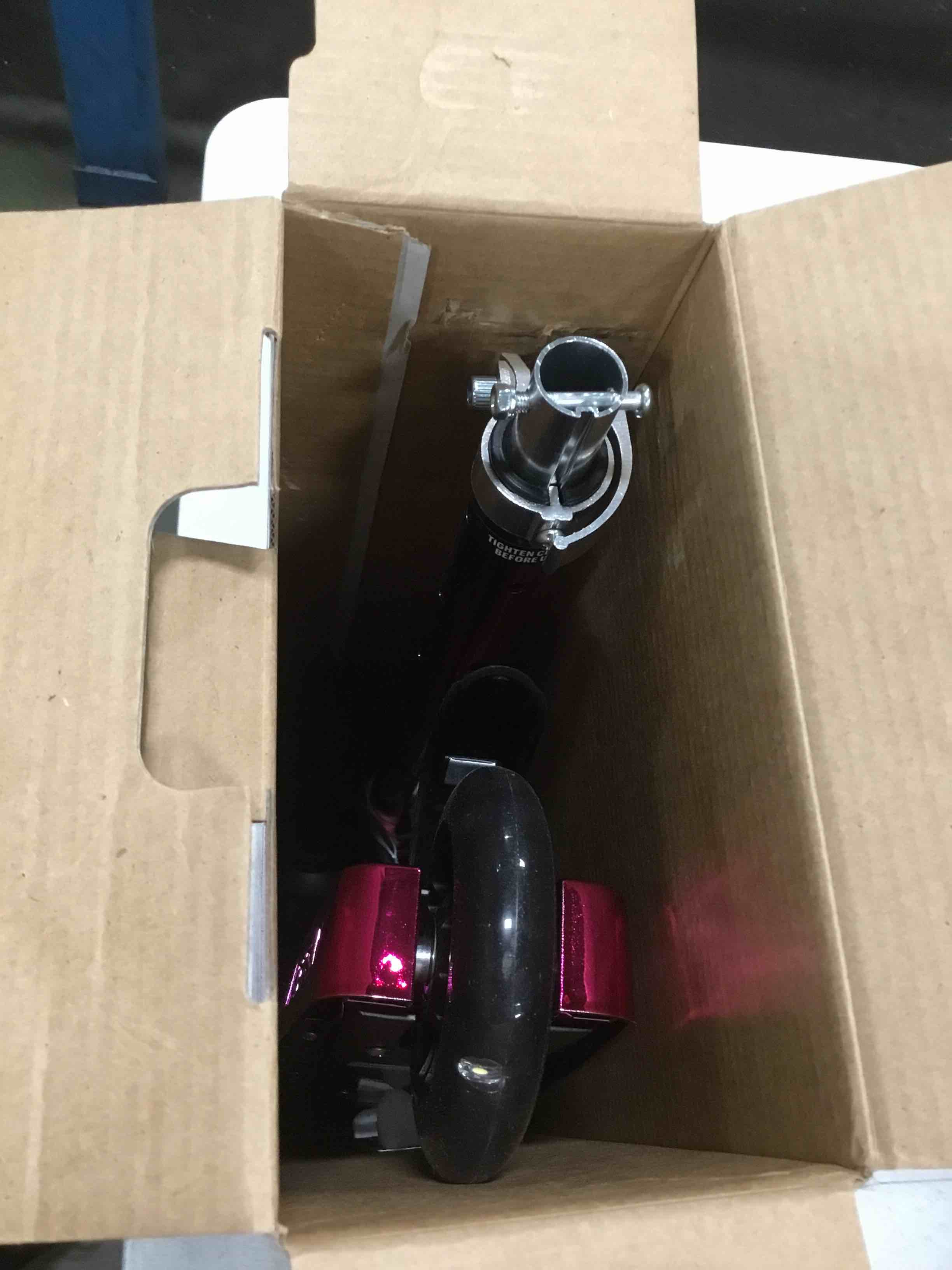 https://s3.amazonaws.com/lotting-images-prod/bidfta/YEL5757851_1706376037700.jpeg