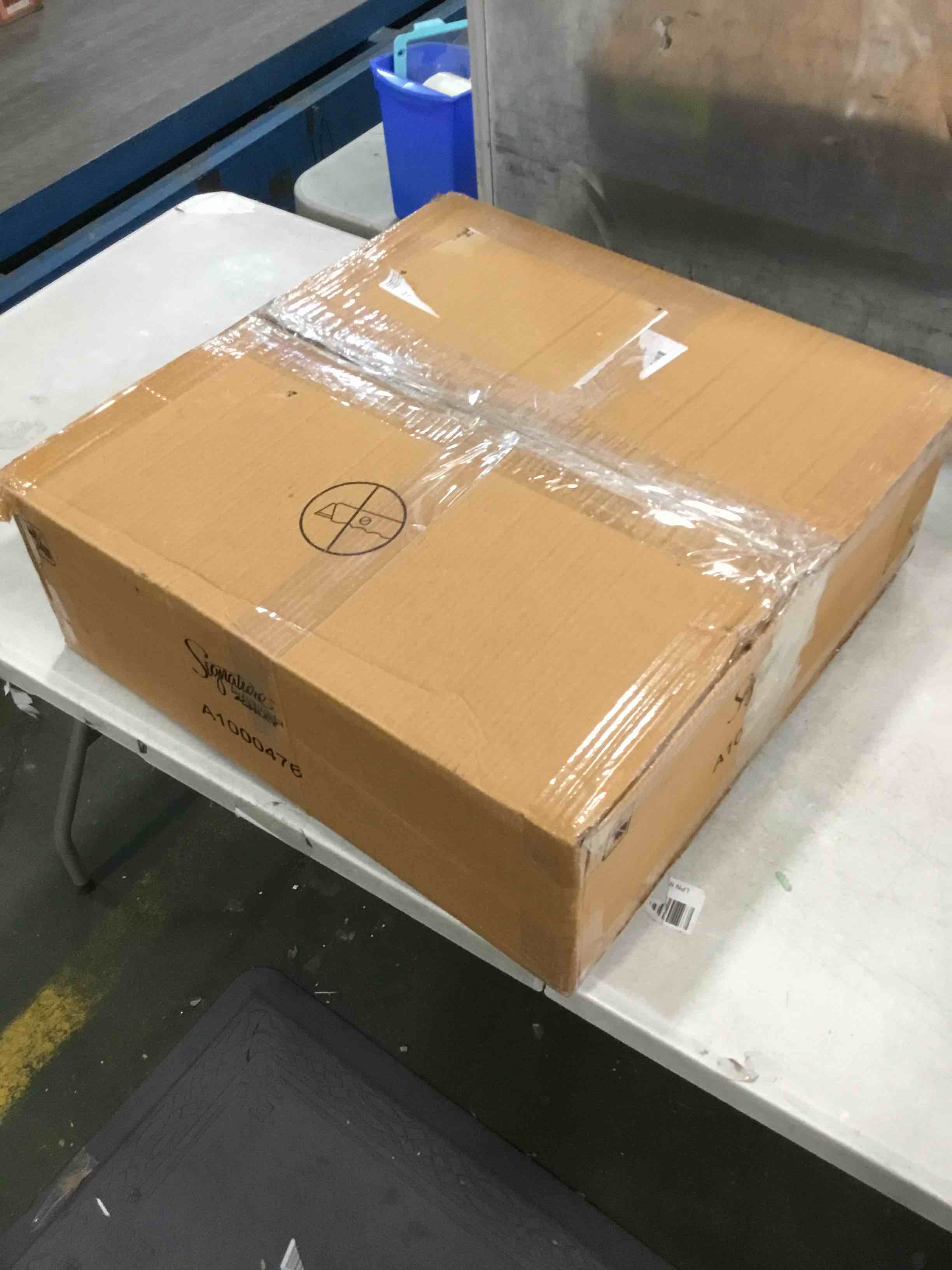 https://s3.amazonaws.com/lotting-images-prod/bidfta/YEL5758496_1706811662895.jpeg