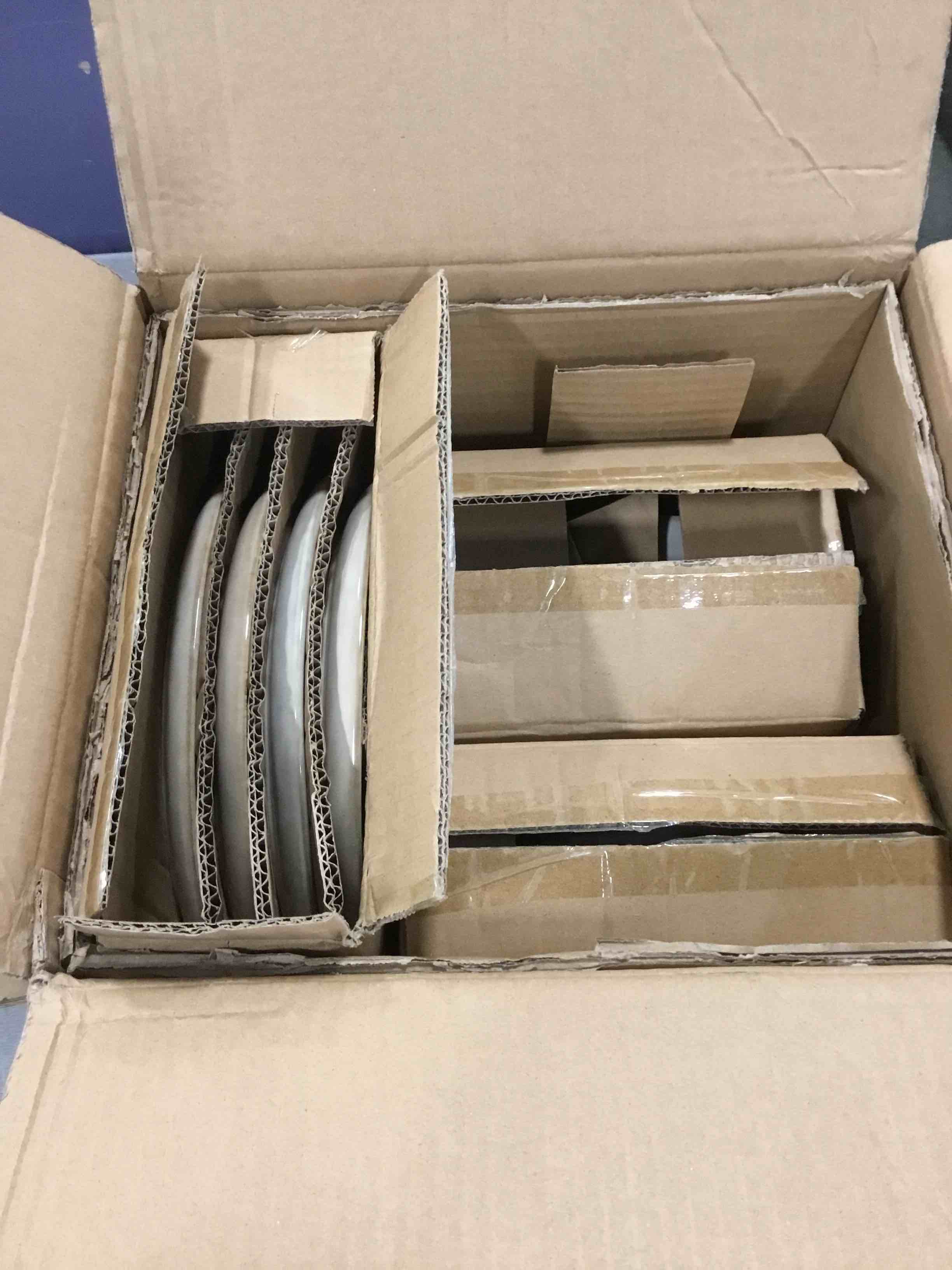 https://s3.amazonaws.com/lotting-images-prod/bidfta/YEL5758617_1706879497949.jpeg