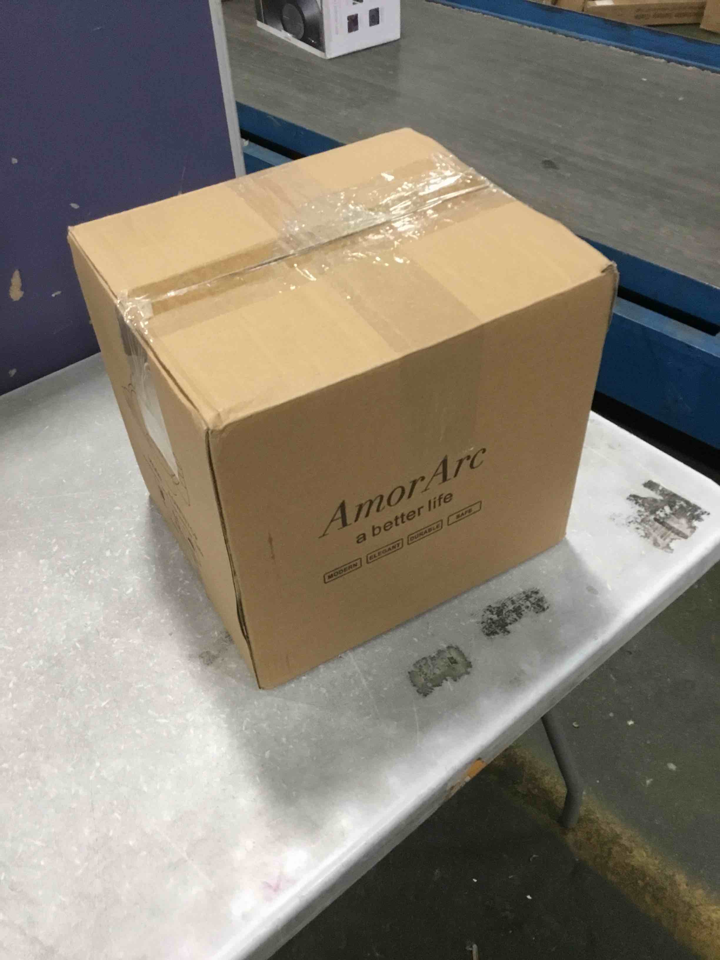 https://s3.amazonaws.com/lotting-images-prod/bidfta/YEL5758617_1706879532535.jpeg