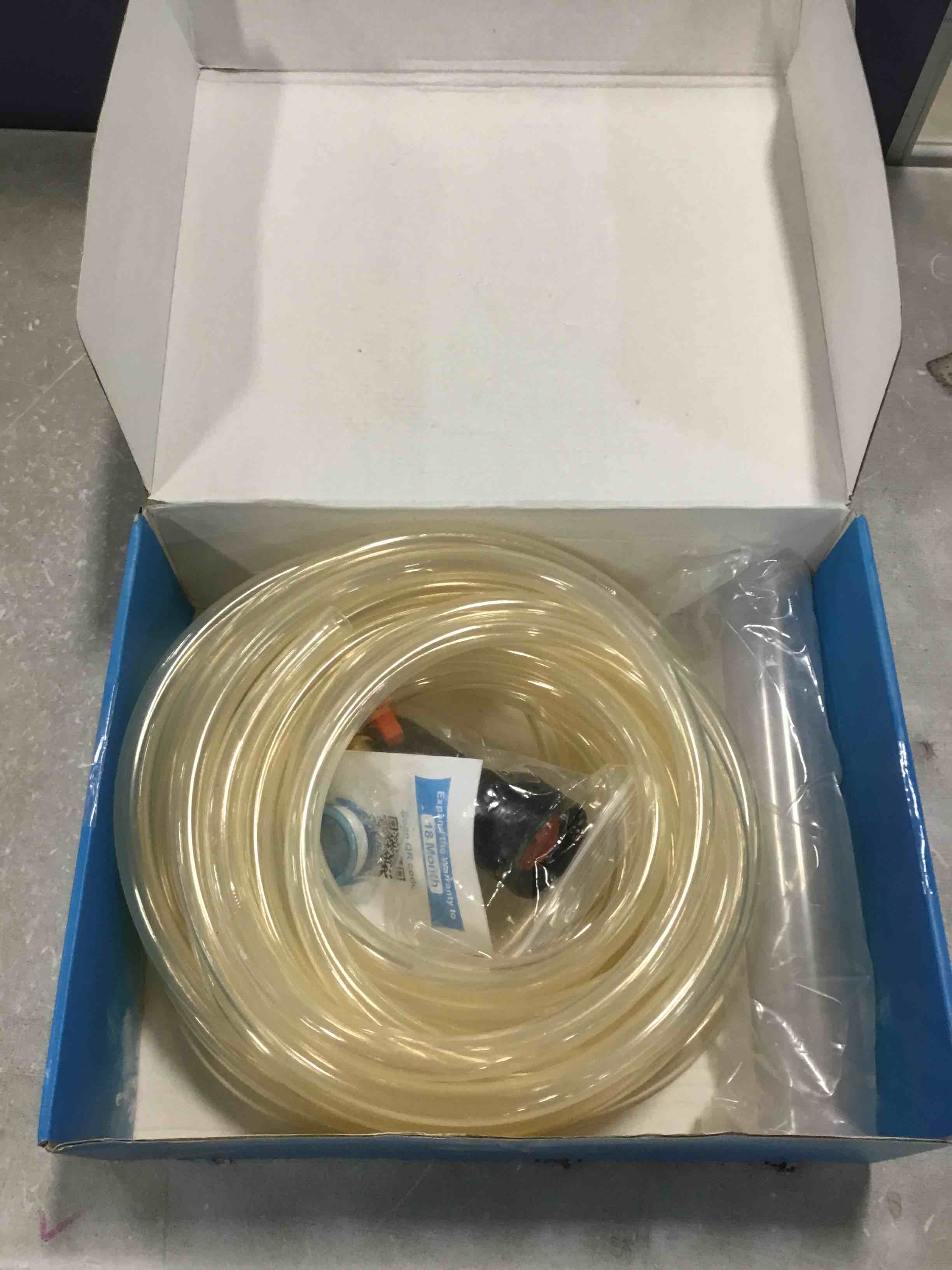 https://s3.amazonaws.com/lotting-images-prod/bidfta/YEL5758620_1706879735867.jpeg