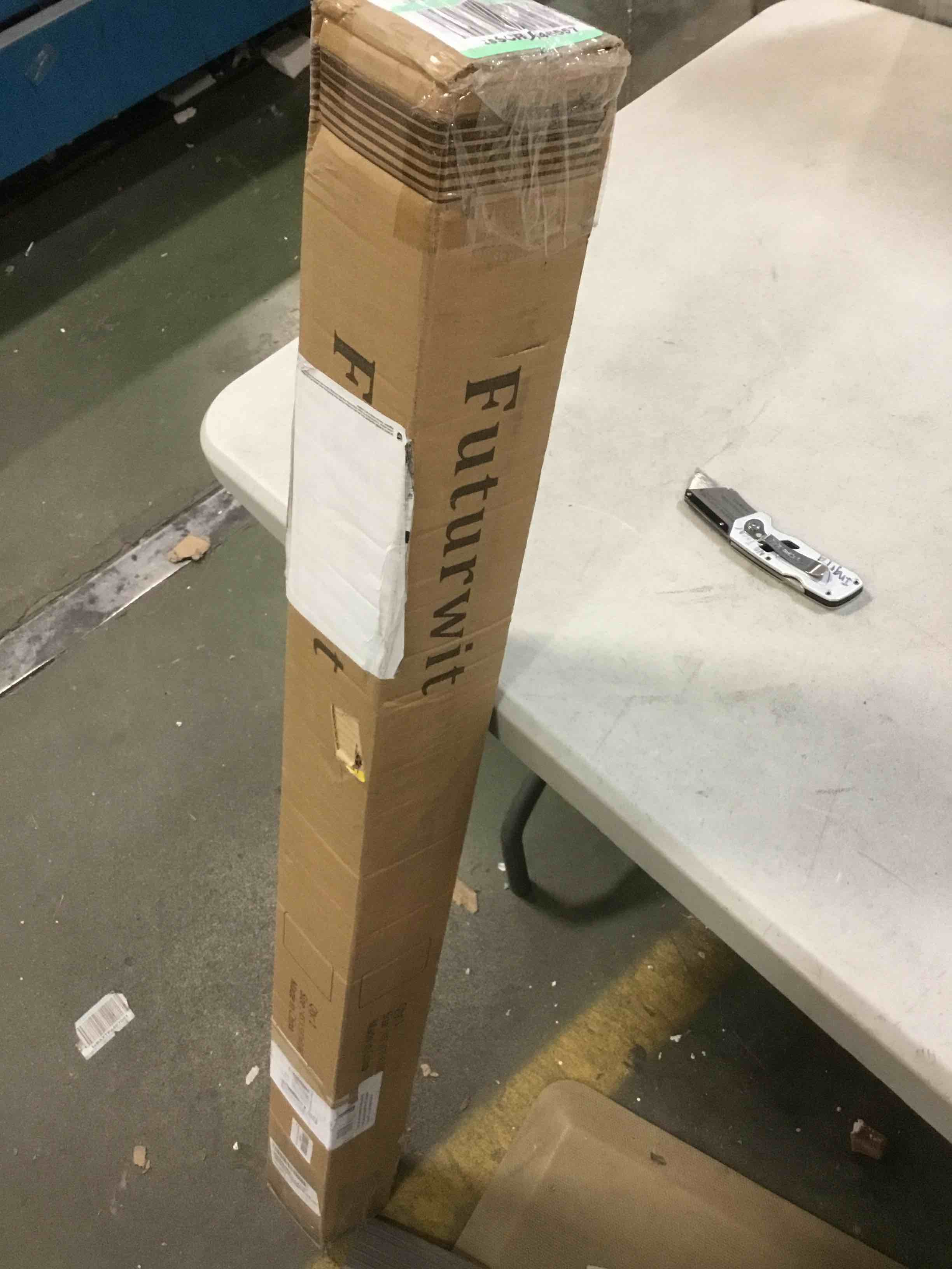 https://s3.amazonaws.com/lotting-images-prod/bidfta/YEL5759602_1706552283760.jpeg