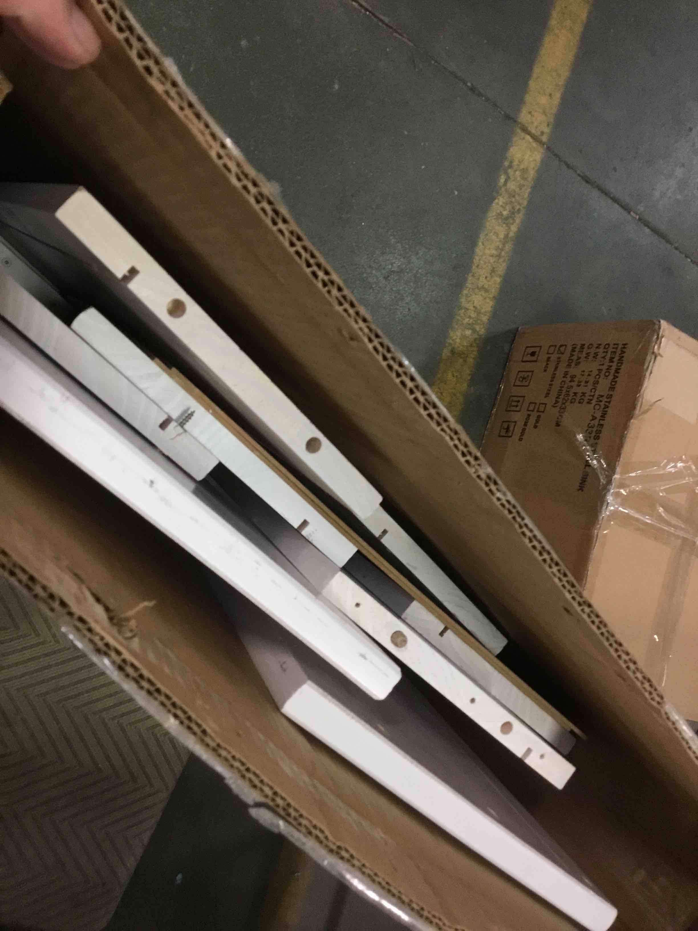 Assorted the drawers 