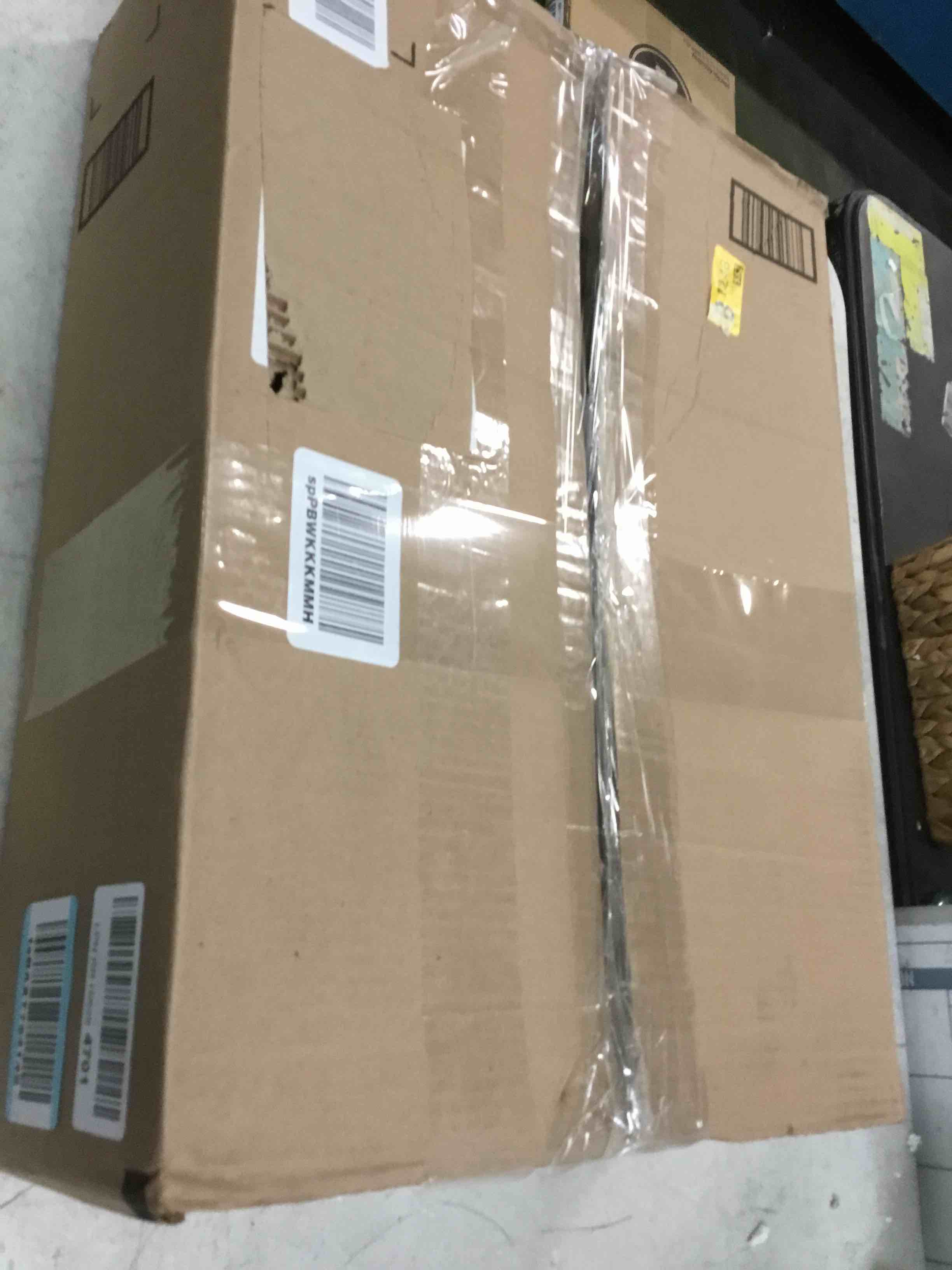 https://s3.amazonaws.com/lotting-images-prod/bidfta/YEL5759790_1706630535948.jpeg