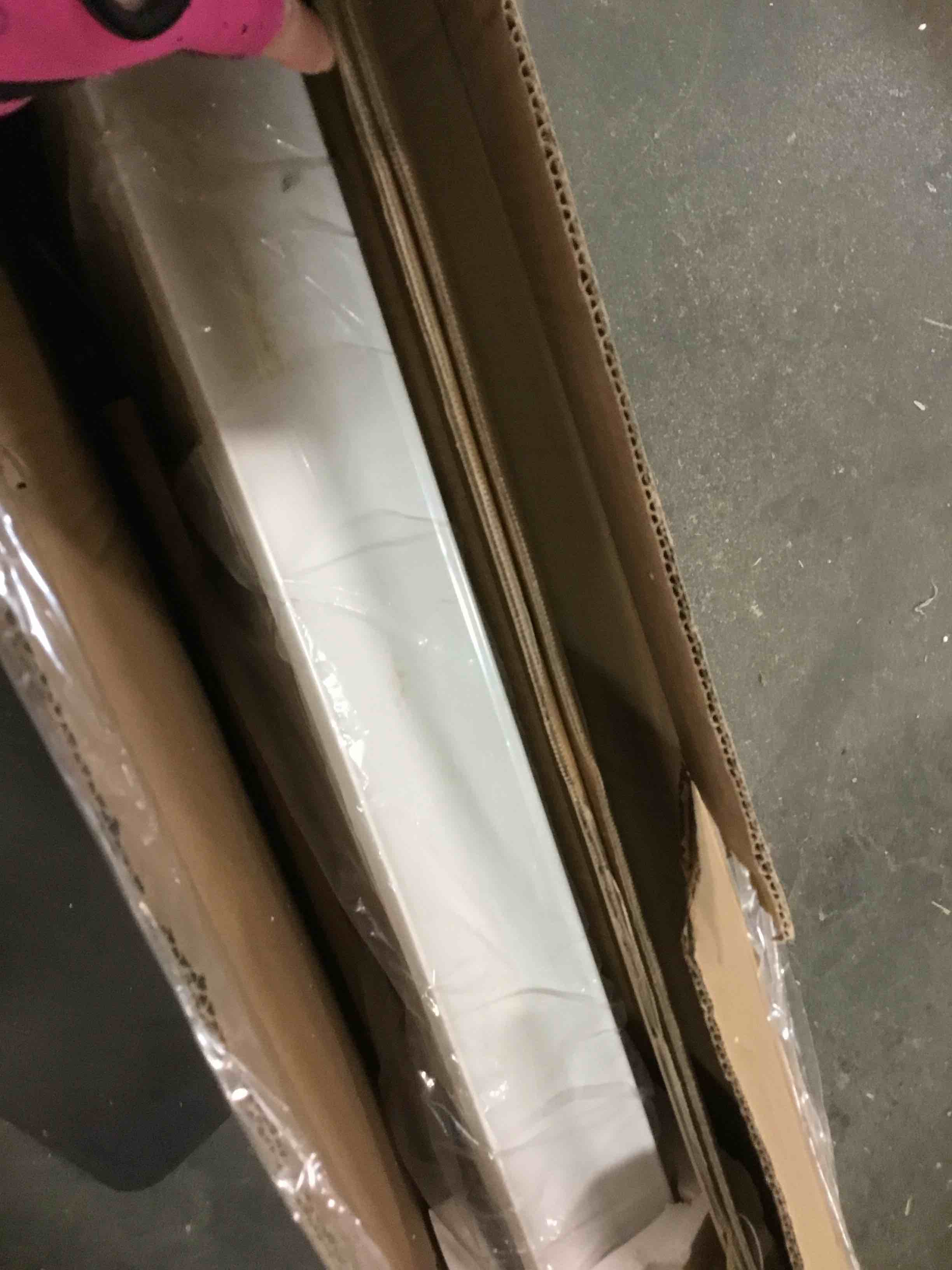 https://s3.amazonaws.com/lotting-images-prod/bidfta/YEL5759993_1706705339075.jpeg