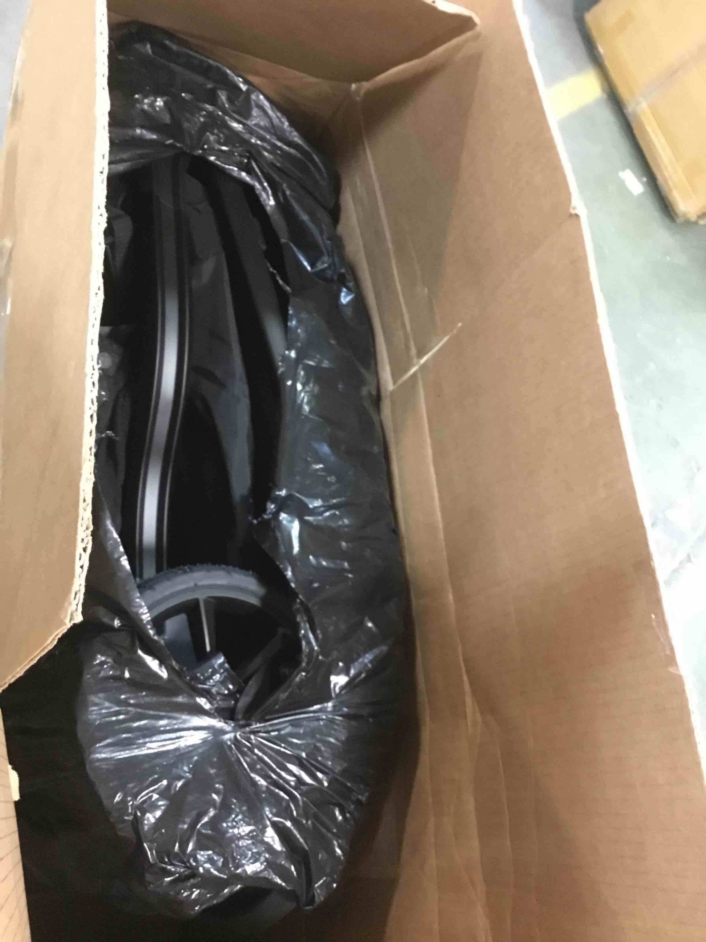 https://s3.amazonaws.com/lotting-images-prod/bidfta/YEL5760326_1706805626411.jpeg