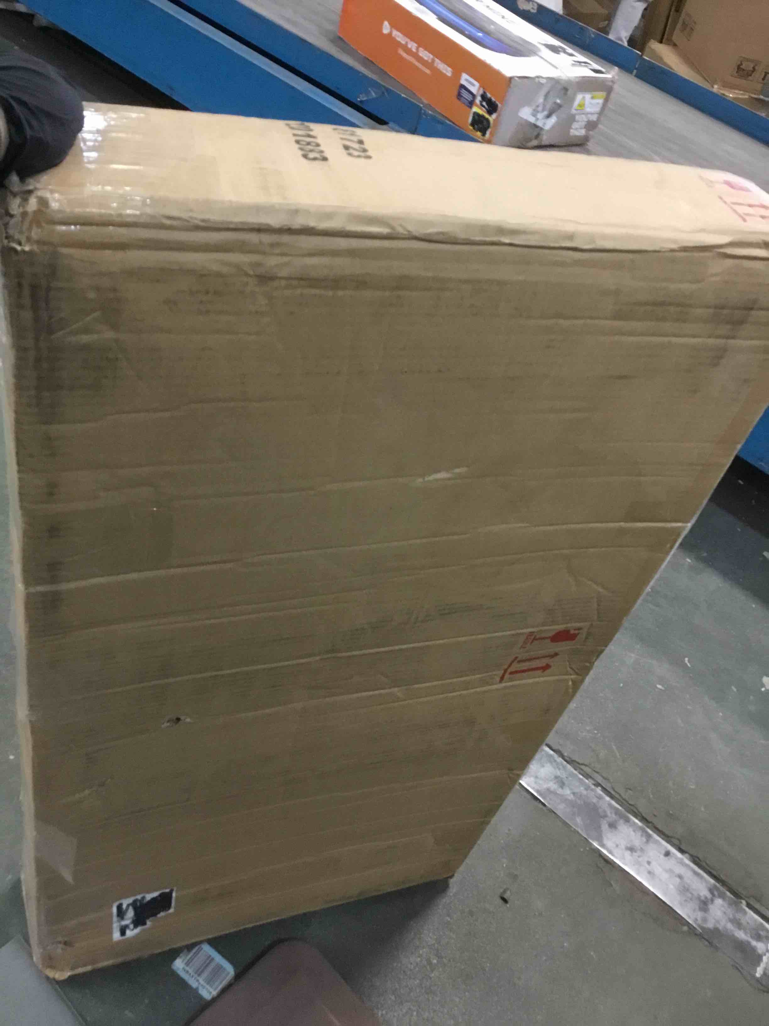https://s3.amazonaws.com/lotting-images-prod/bidfta/YEL5760336_1706807093051.jpeg