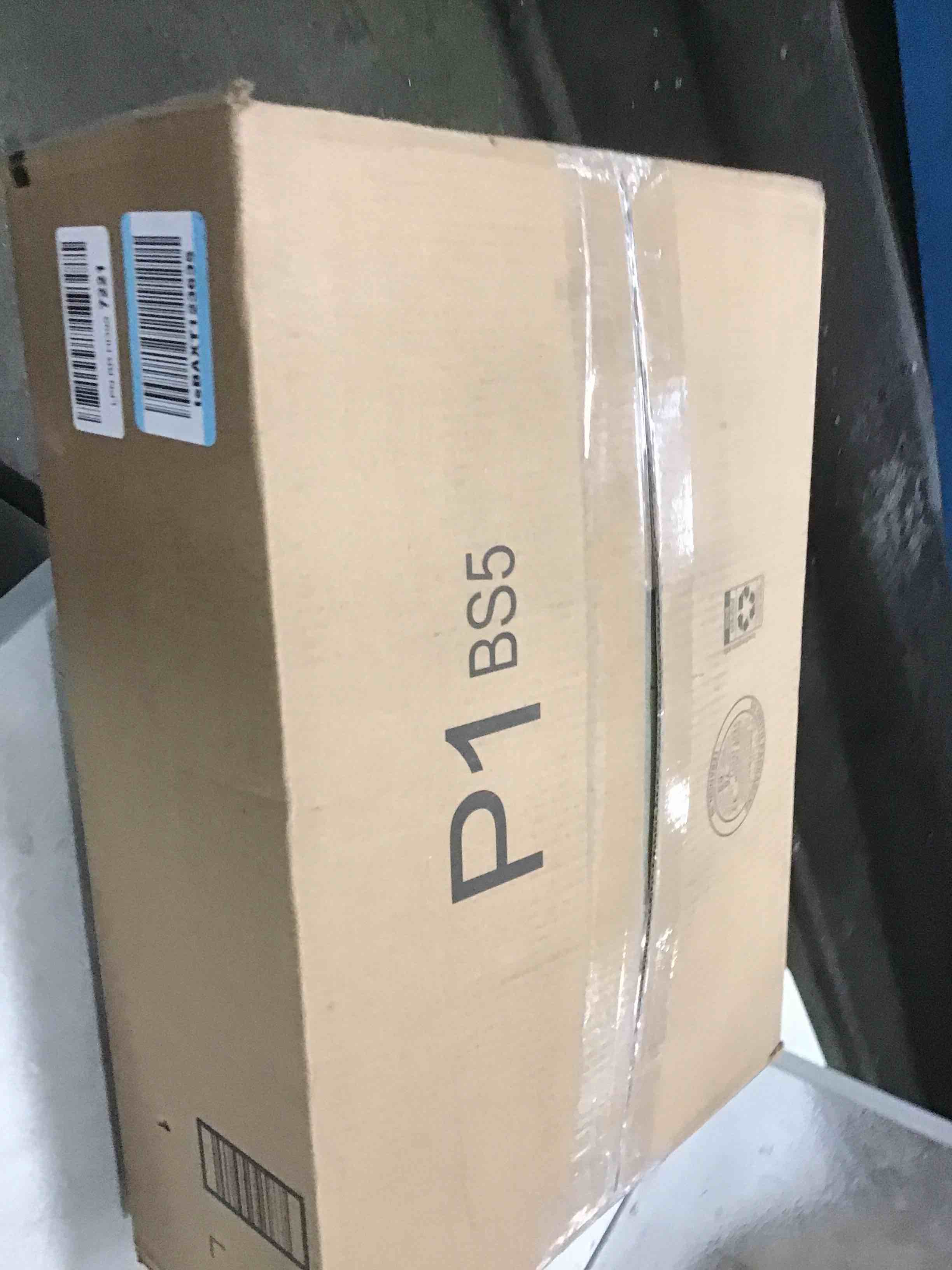 https://s3.amazonaws.com/lotting-images-prod/bidfta/YEL5760583_1706196397130.jpeg