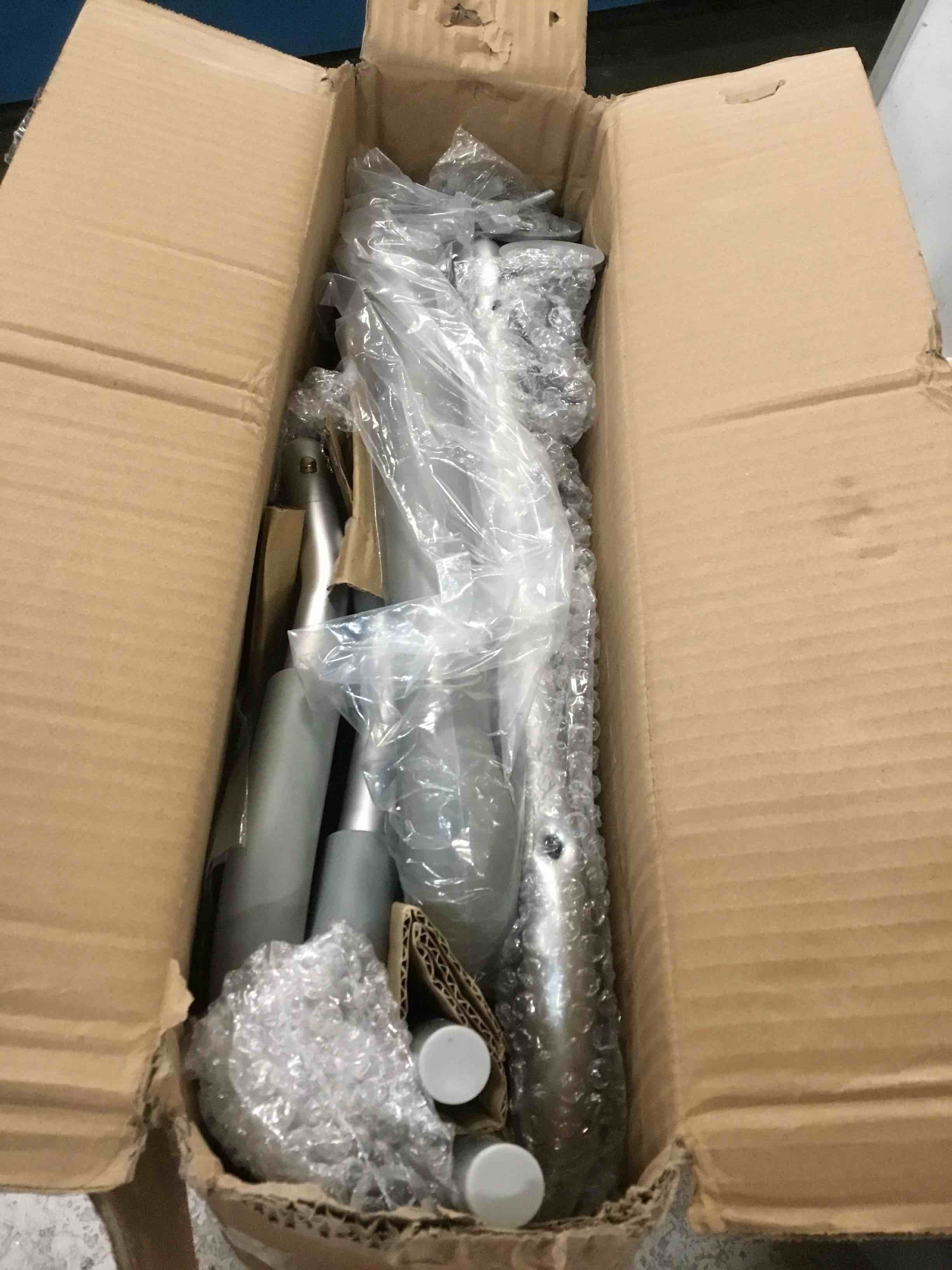 https://s3.amazonaws.com/lotting-images-prod/bidfta/YEL5762263_1707512459295.jpeg