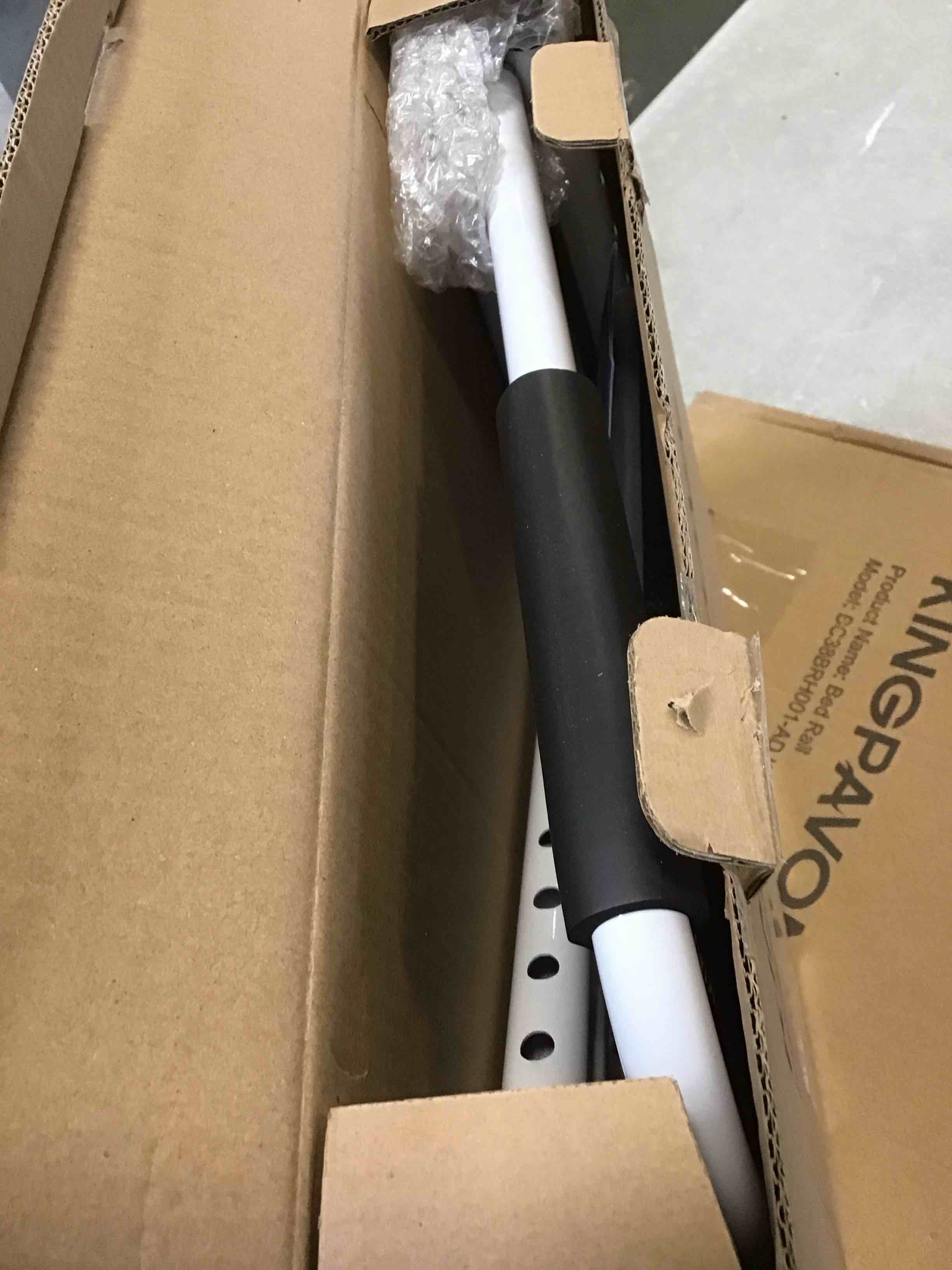 https://s3.amazonaws.com/lotting-images-prod/bidfta/YEL5762578_1708201834657.jpeg