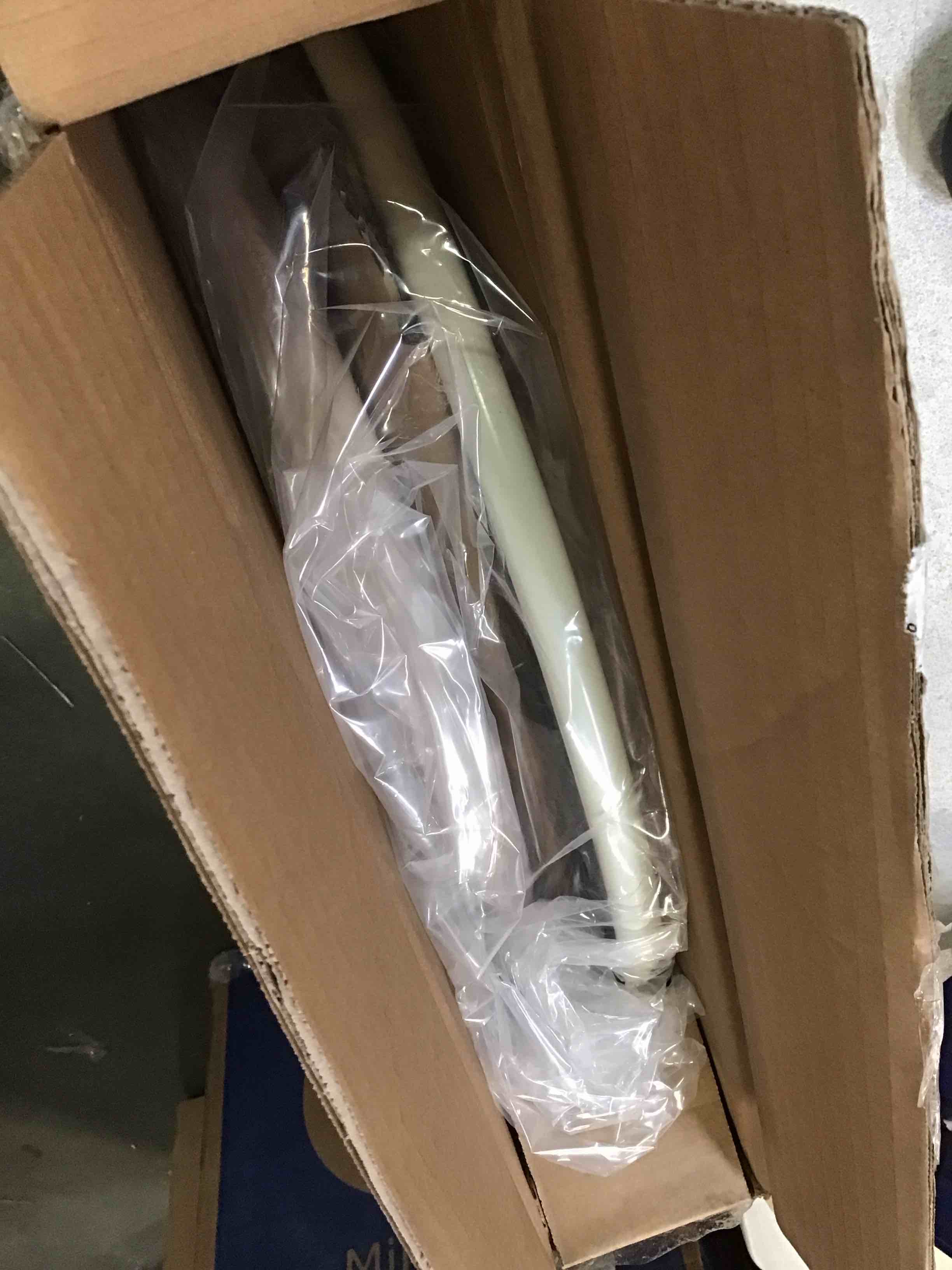 https://s3.amazonaws.com/lotting-images-prod/bidfta/YEL5762986_1708456597920.jpeg