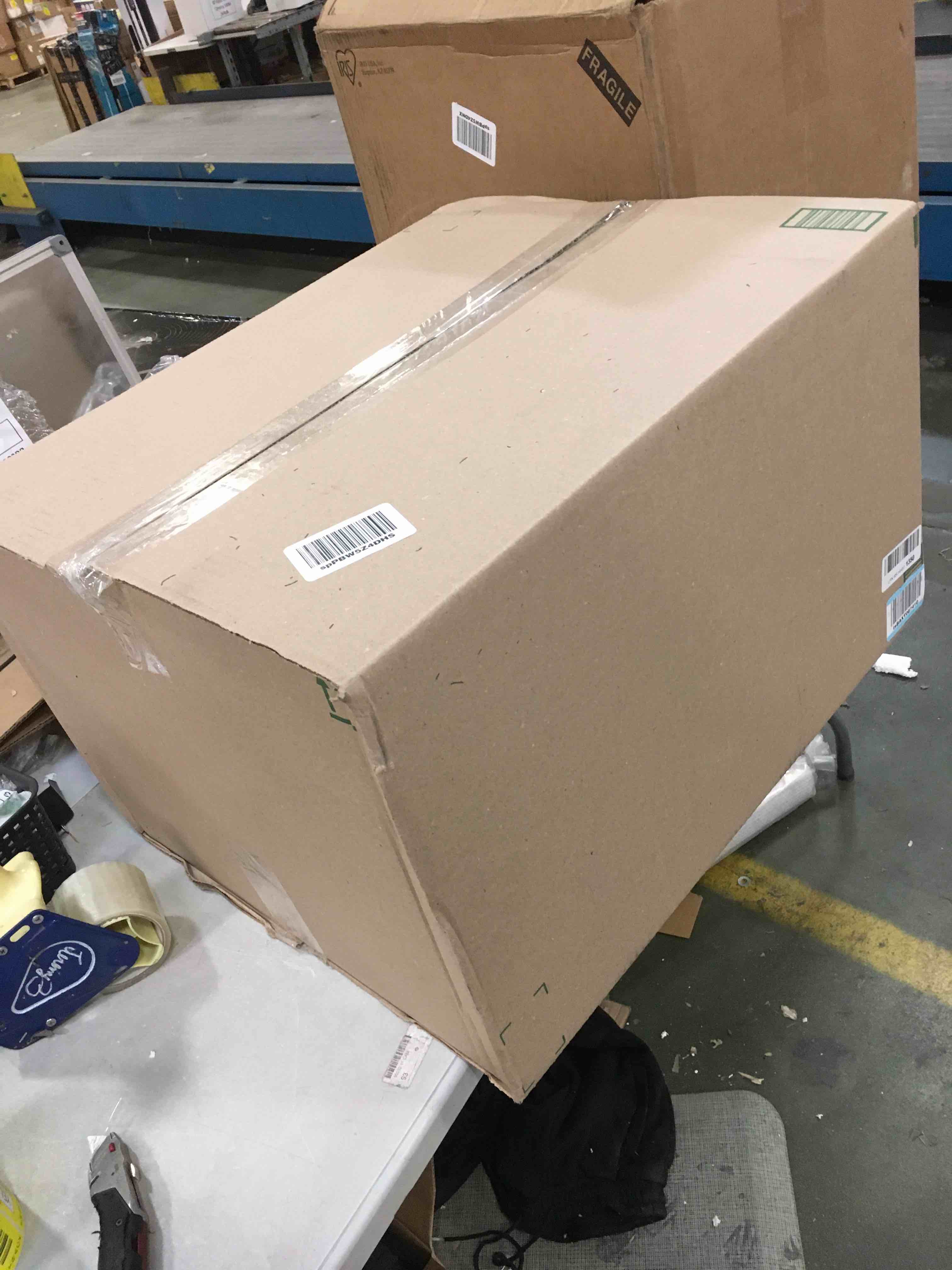 https://s3.amazonaws.com/lotting-images-prod/bidfta/YEL5764177_1706908894250.jpeg