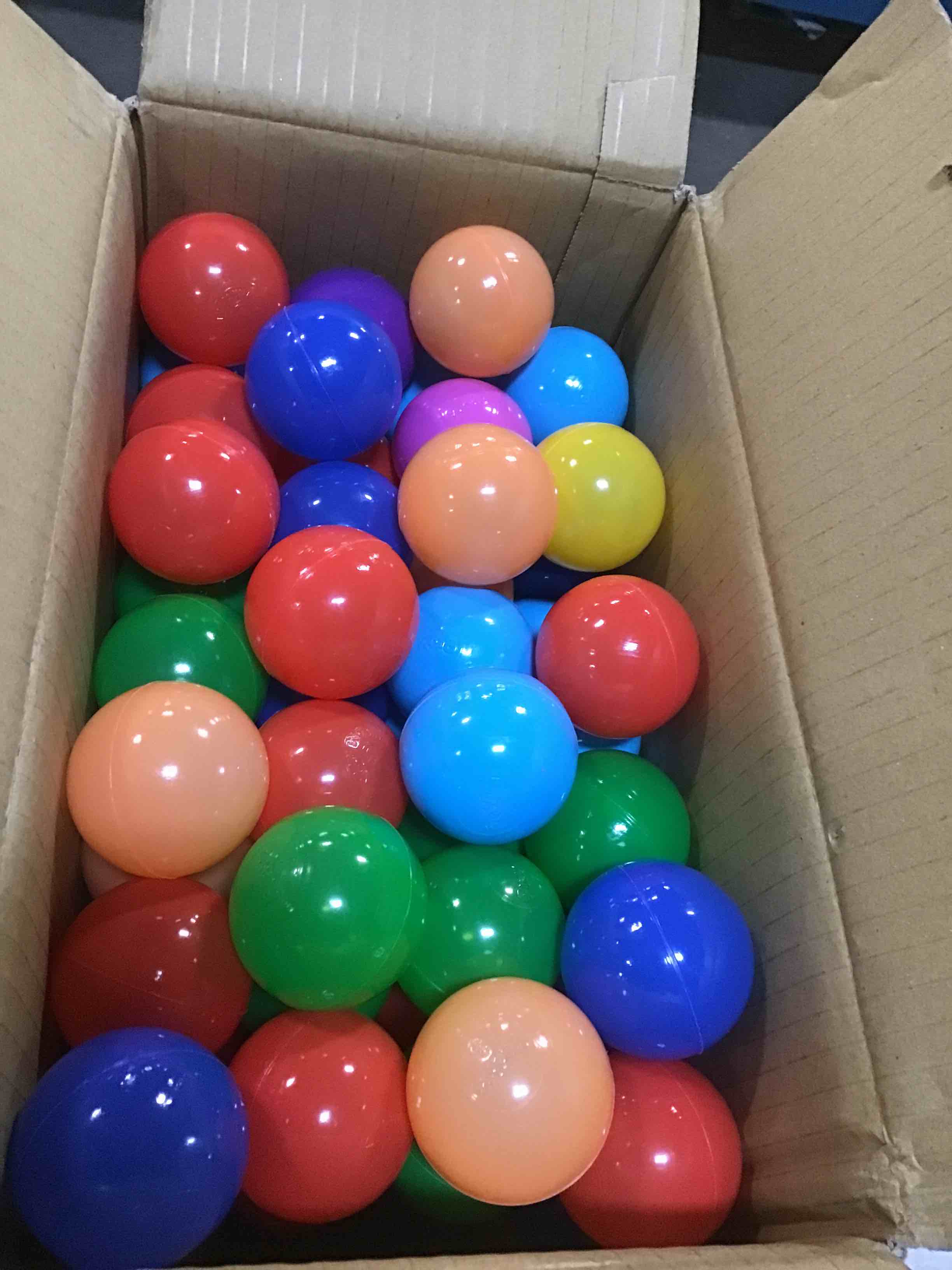 https://s3.amazonaws.com/lotting-images-prod/bidfta/YEL5764710_1707308892299.jpeg
