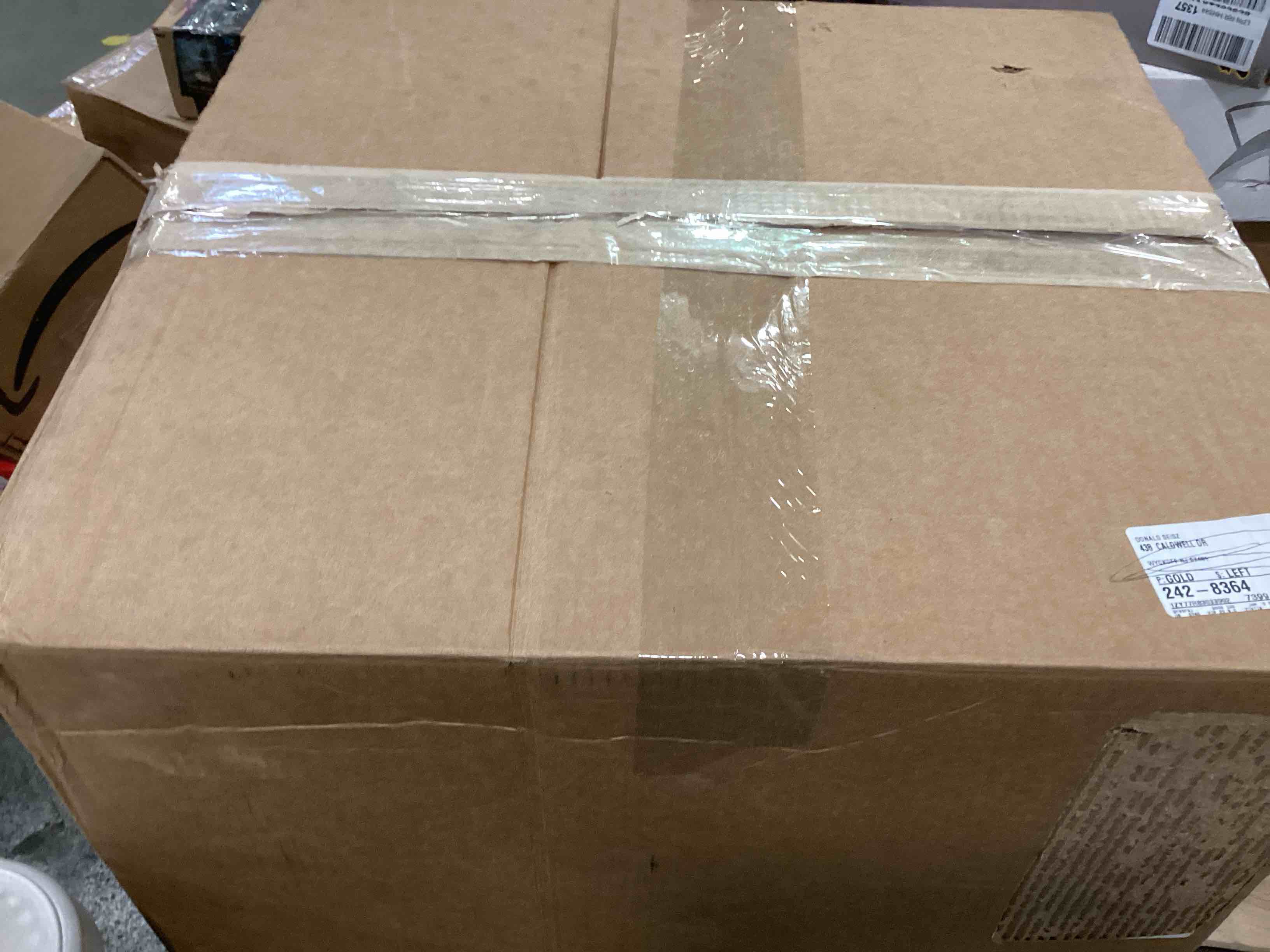 https://s3.amazonaws.com/lotting-images-prod/bidfta/YEL5765449_1706547601079.jpeg
