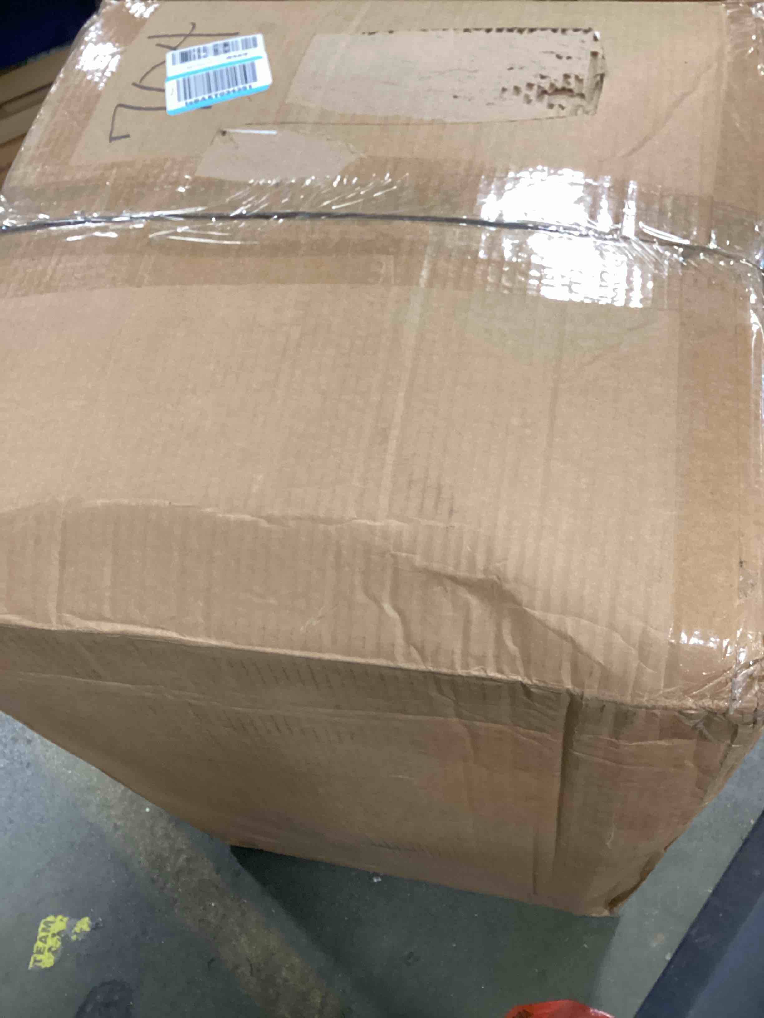 https://s3.amazonaws.com/lotting-images-prod/bidfta/YEL5766114_1706795278639.jpeg
