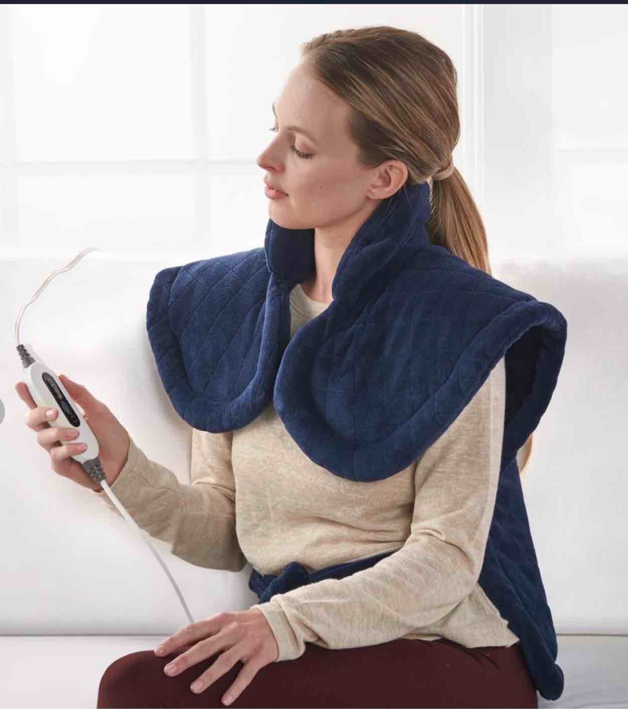 The Neck and Shoulder Heat Wrap