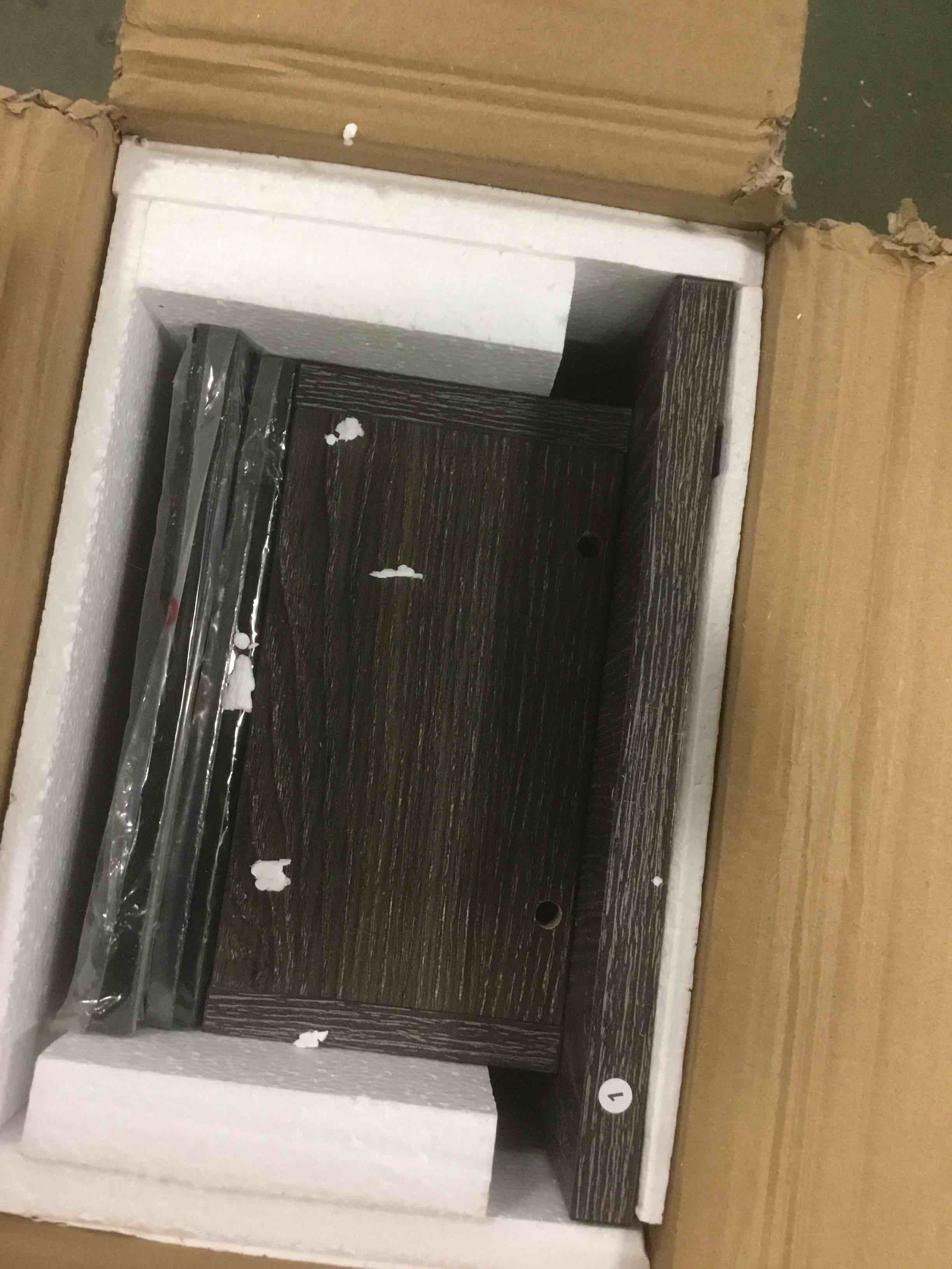https://s3.amazonaws.com/lotting-images-prod/bidfta/YEL5768089_1706116552028.jpeg