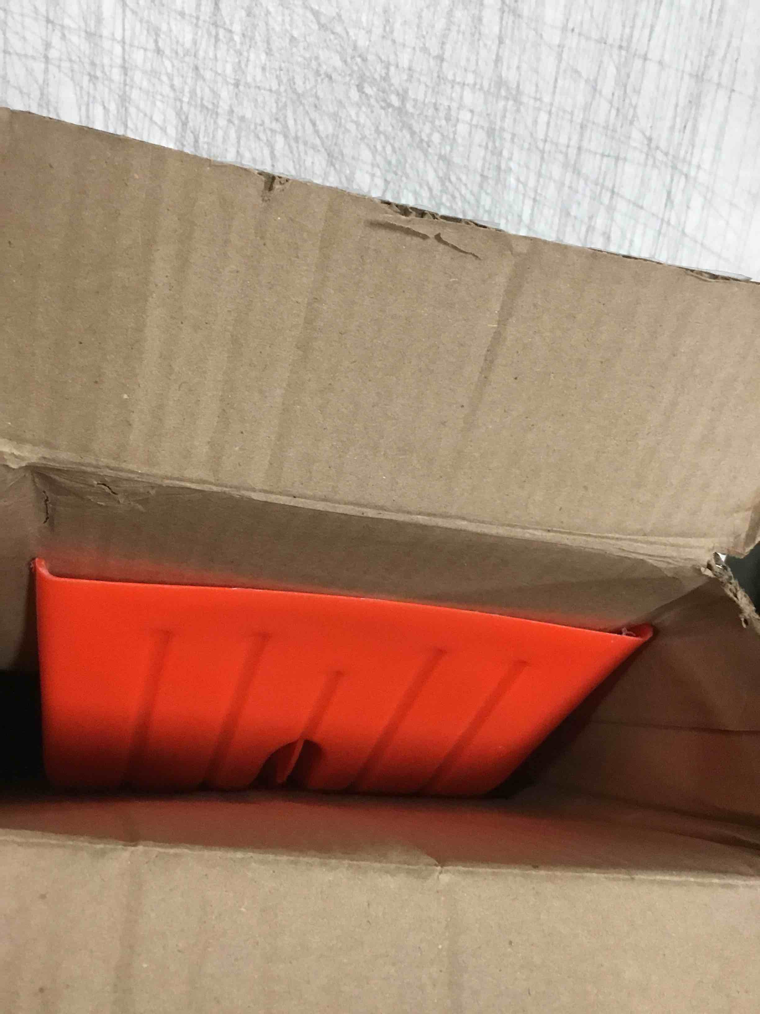 https://s3.amazonaws.com/lotting-images-prod/bidfta/YEL5768882_1706531743020.jpeg