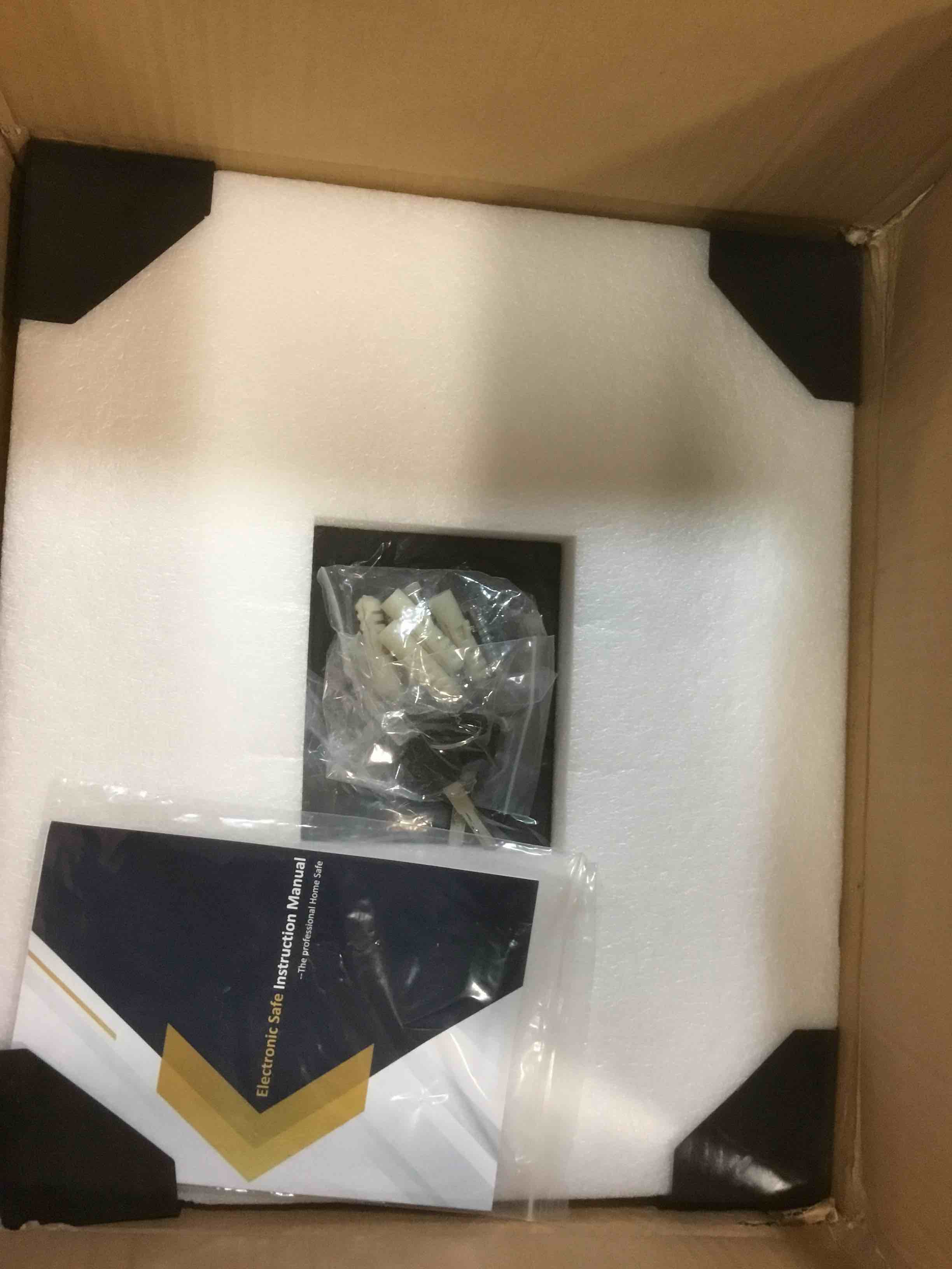 https://s3.amazonaws.com/lotting-images-prod/bidfta/YEL5769421_1706704743524.jpeg