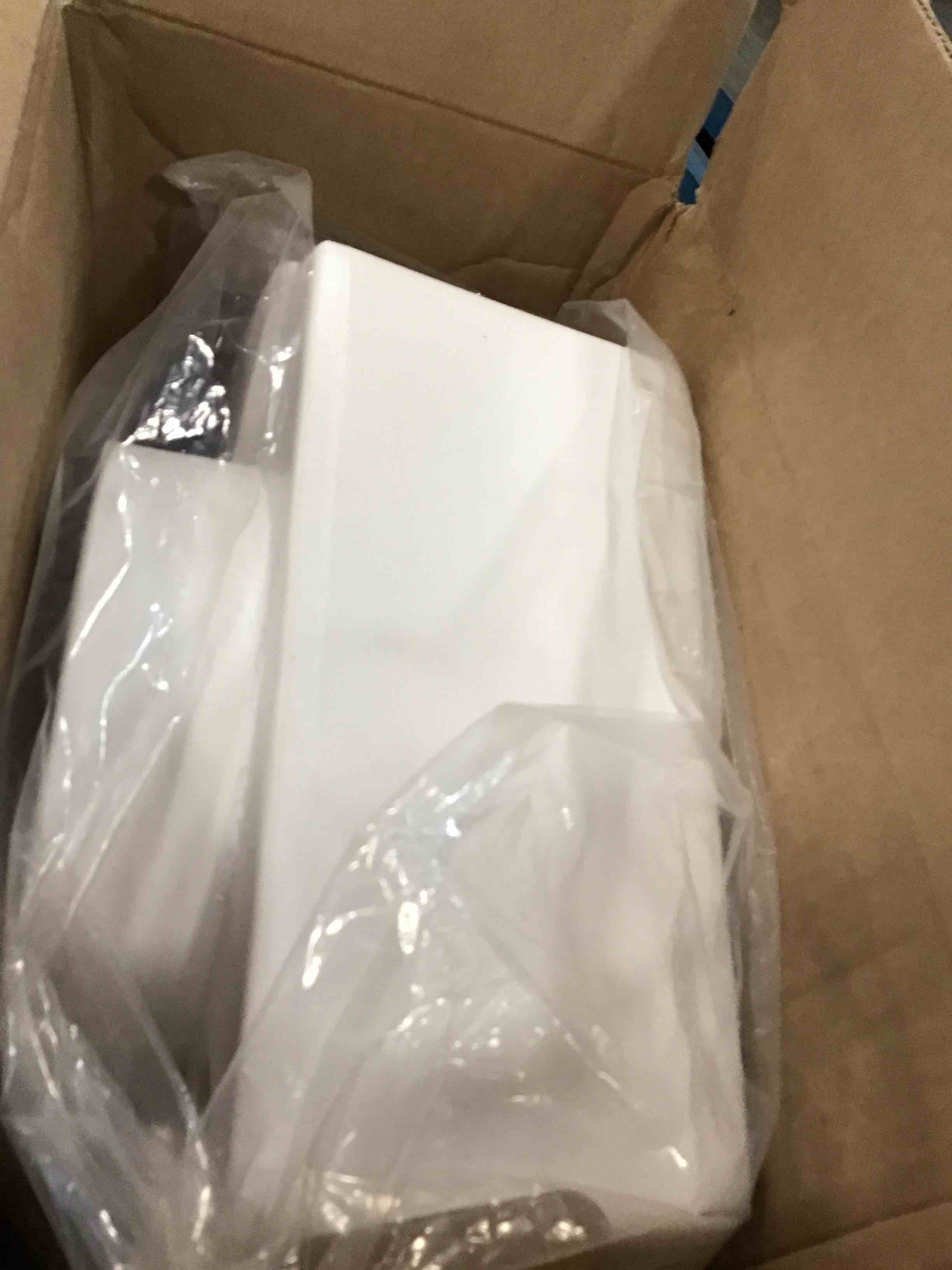 https://s3.amazonaws.com/lotting-images-prod/bidfta/YEL5770080_1706372289629.jpeg