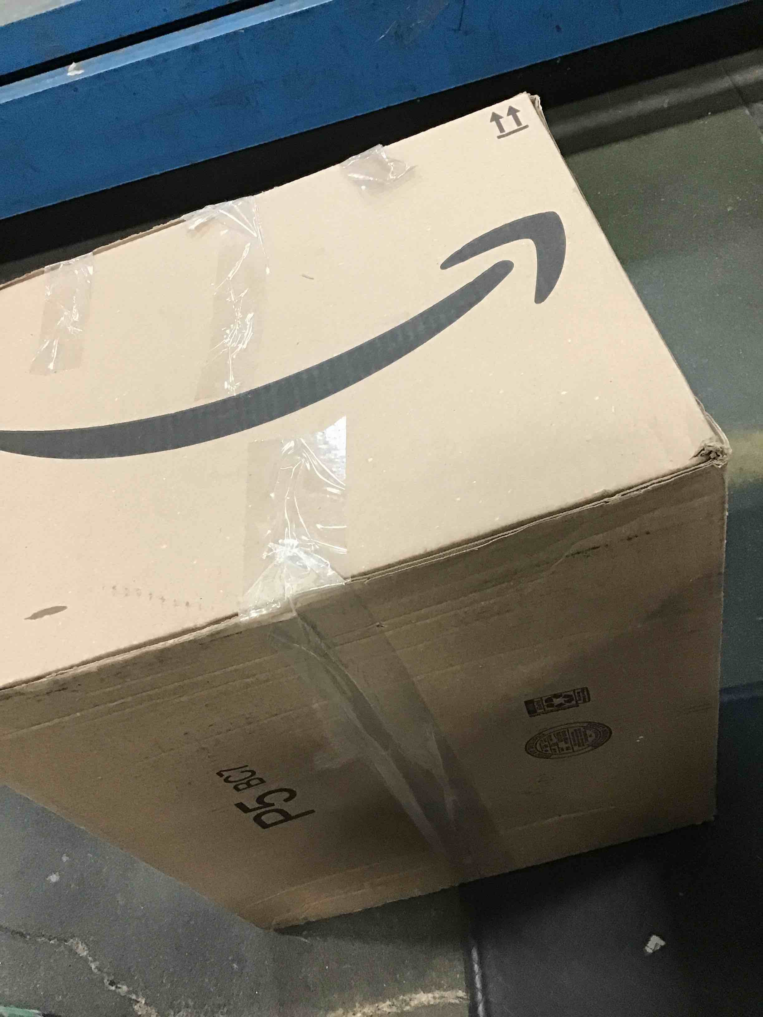 https://s3.amazonaws.com/lotting-images-prod/bidfta/YEL5771301_1706360017954.jpeg