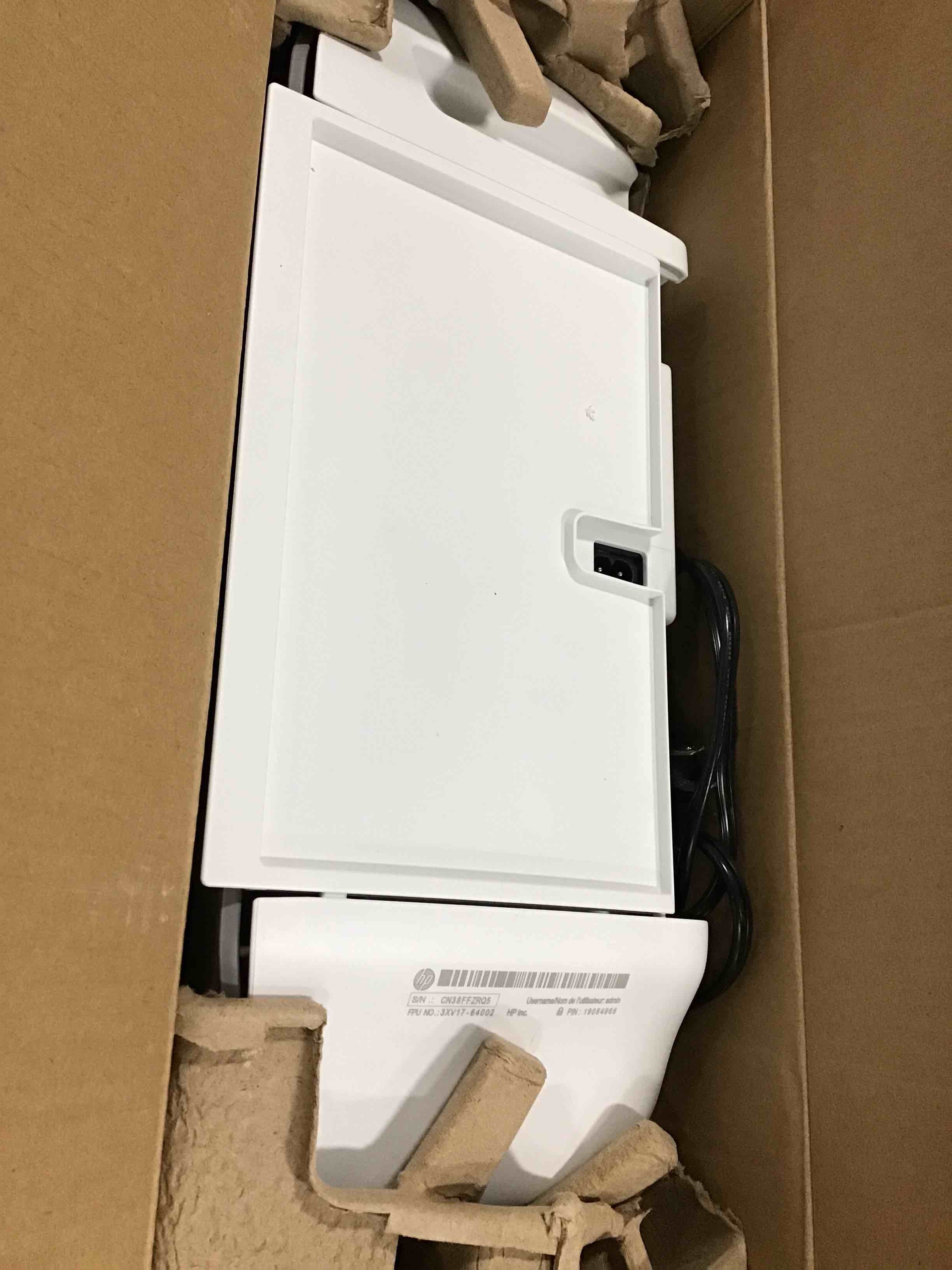 https://s3.amazonaws.com/lotting-images-prod/bidfta/YEL5771502_1706542826645.jpeg