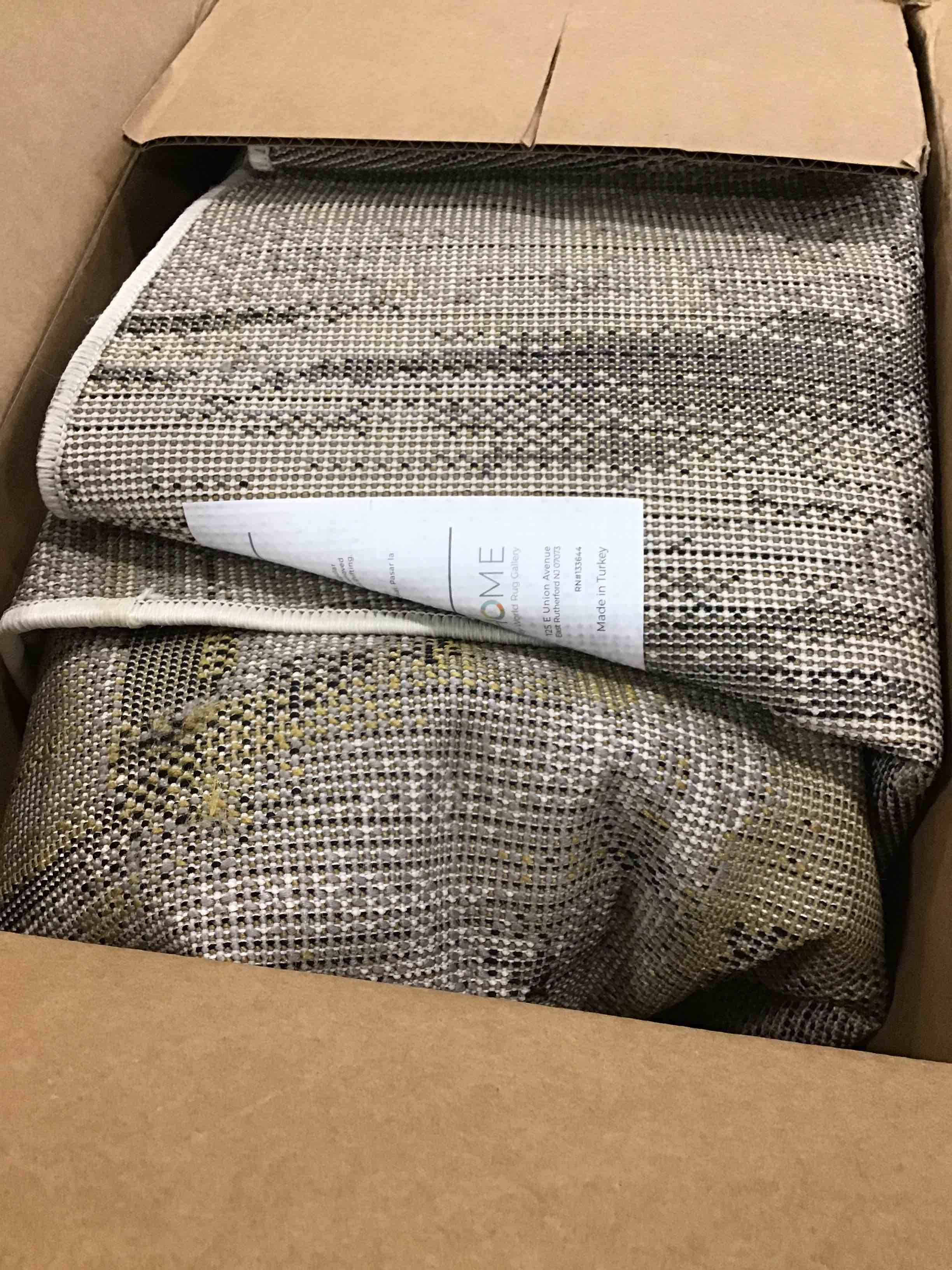 https://s3.amazonaws.com/lotting-images-prod/bidfta/YEL5771681_1706629574656.jpeg