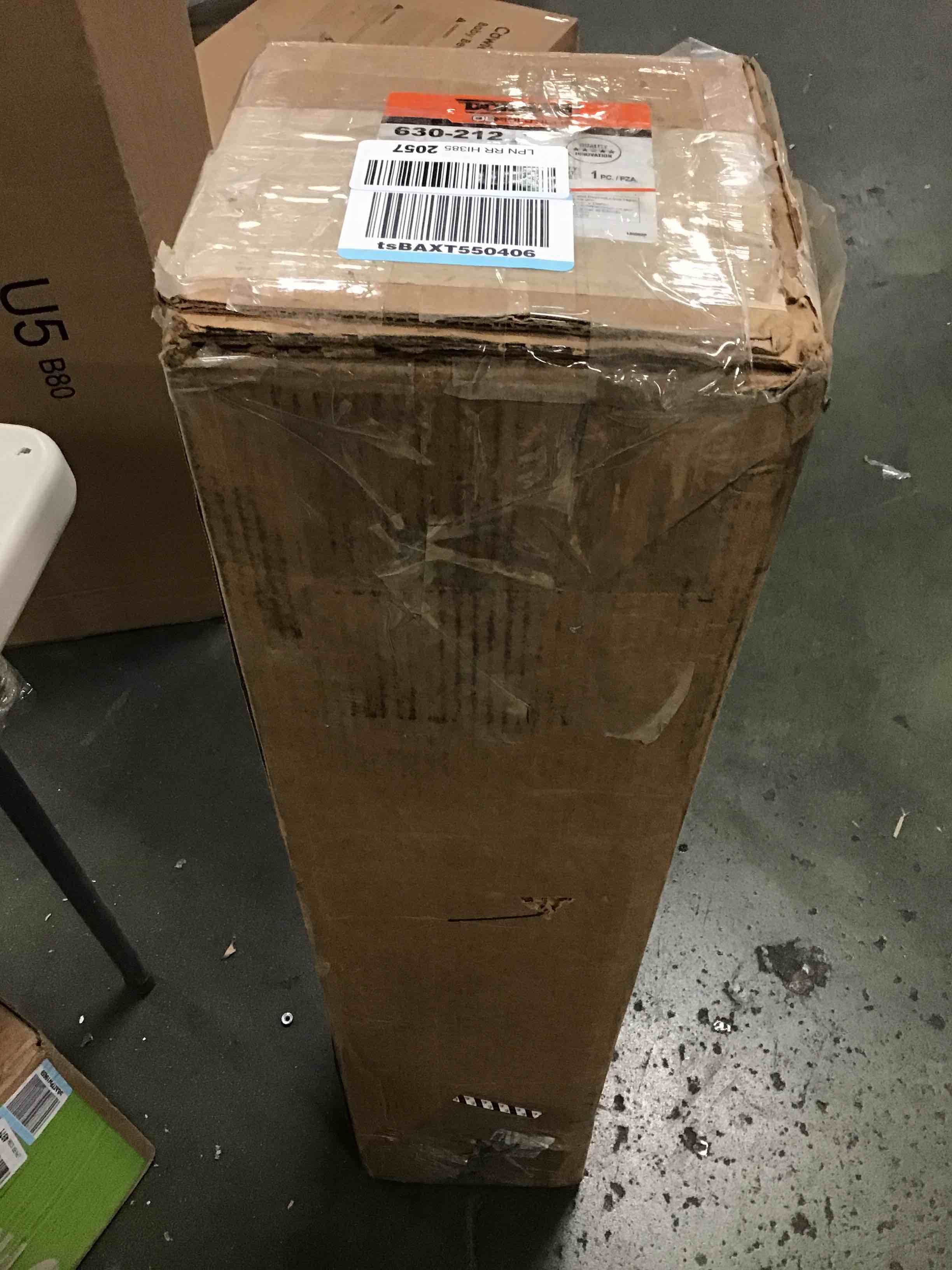 https://s3.amazonaws.com/lotting-images-prod/bidfta/YEL5771938_1706790086031.jpeg