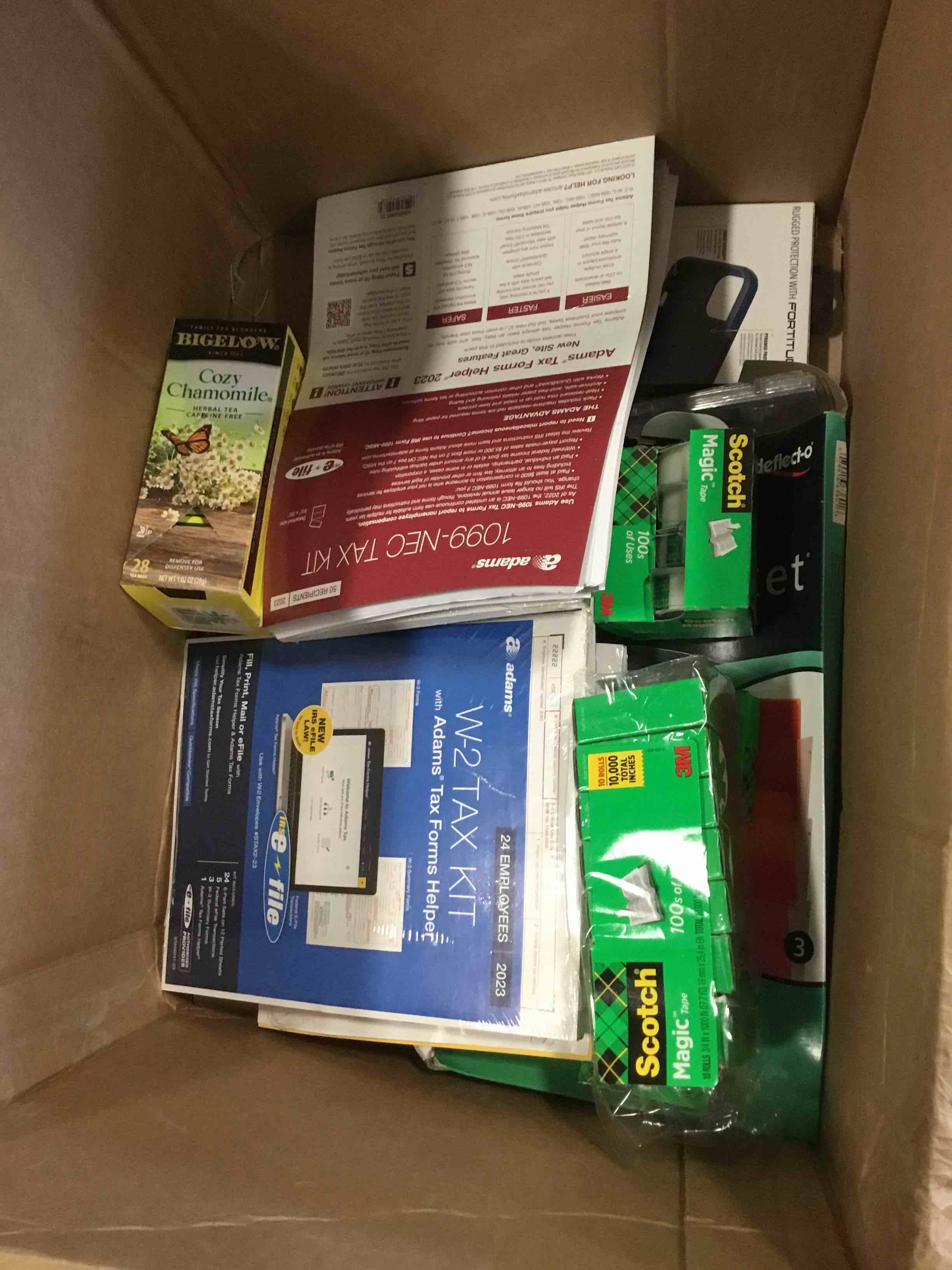 https://s3.amazonaws.com/lotting-images-prod/bidfta/YEL5773852_1707147489078.jpeg