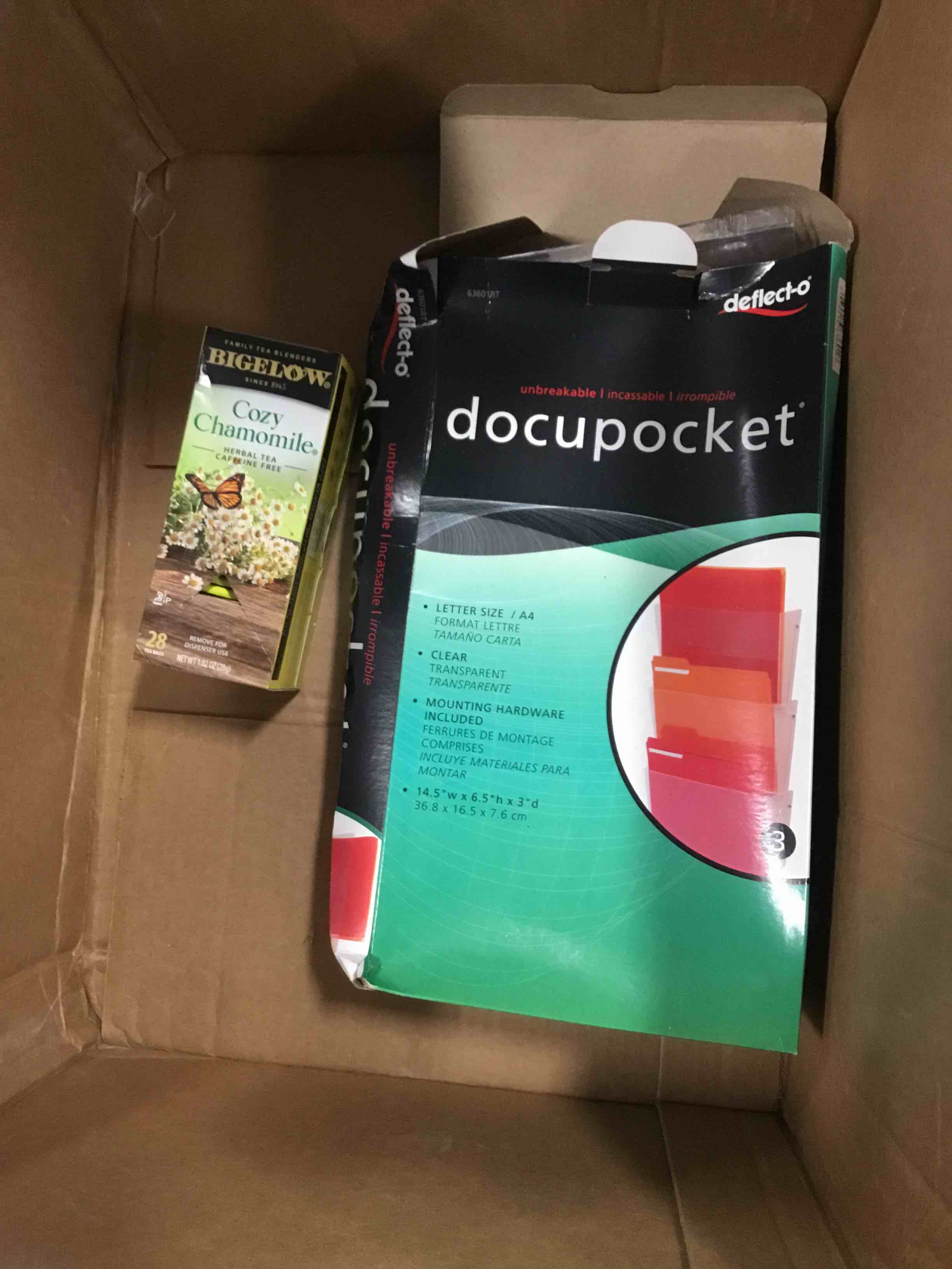 https://s3.amazonaws.com/lotting-images-prod/bidfta/YEL5773852_1707147533954.jpeg