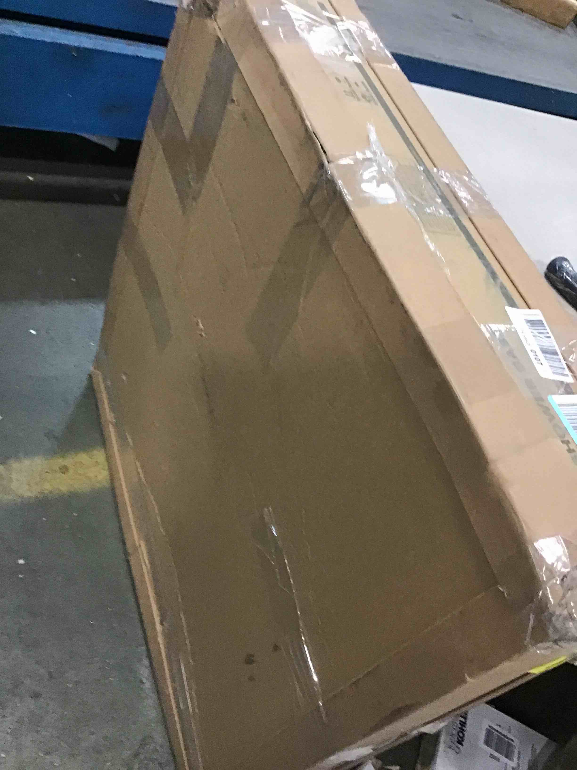 https://s3.amazonaws.com/lotting-images-prod/bidfta/YEL5775403_1706814954536.jpeg